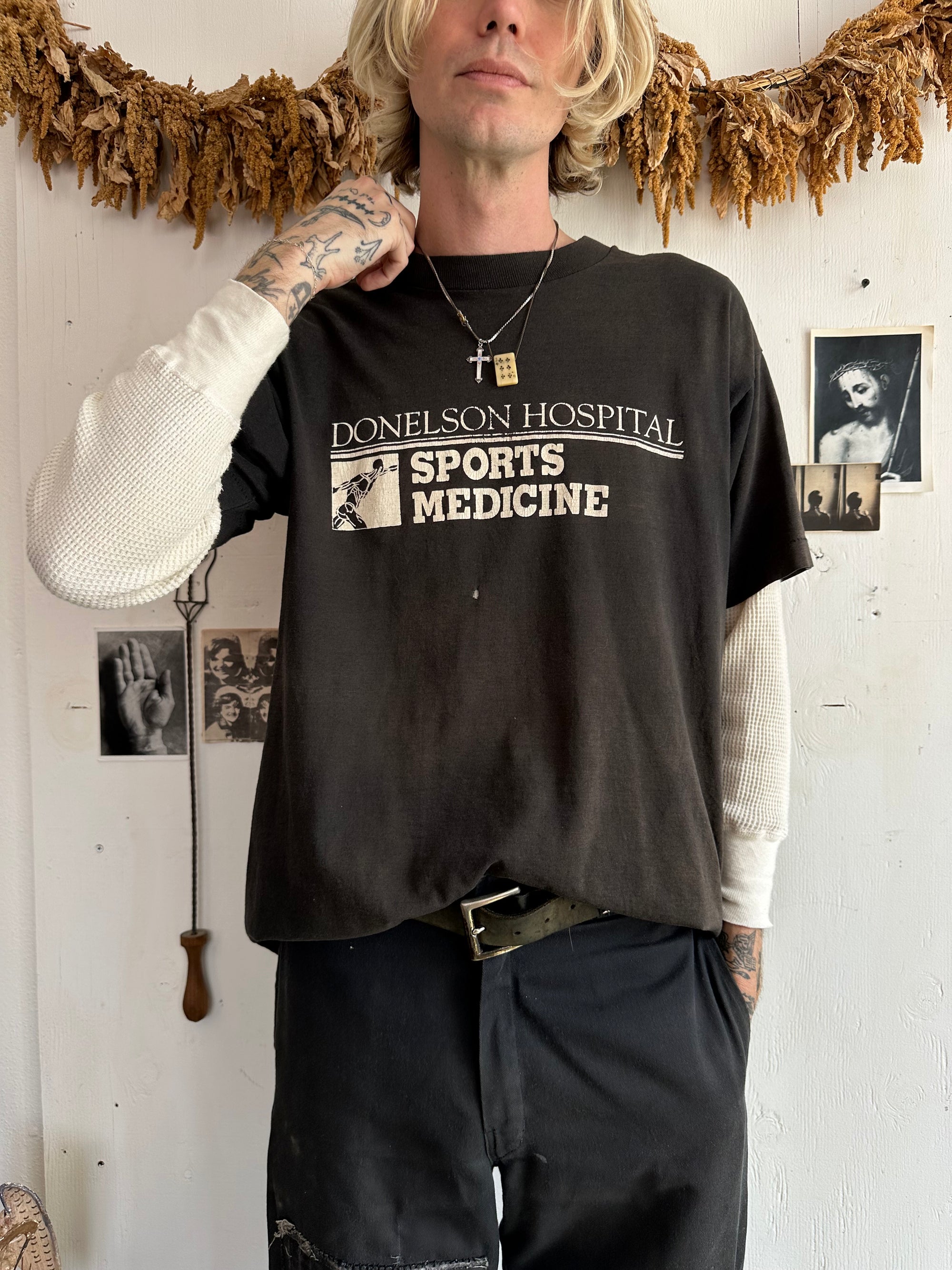 1980s Sunfaded Sports Medicine Tee