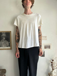 1980s Well-Worn Fruit of the Loom T-Shirt (M)
