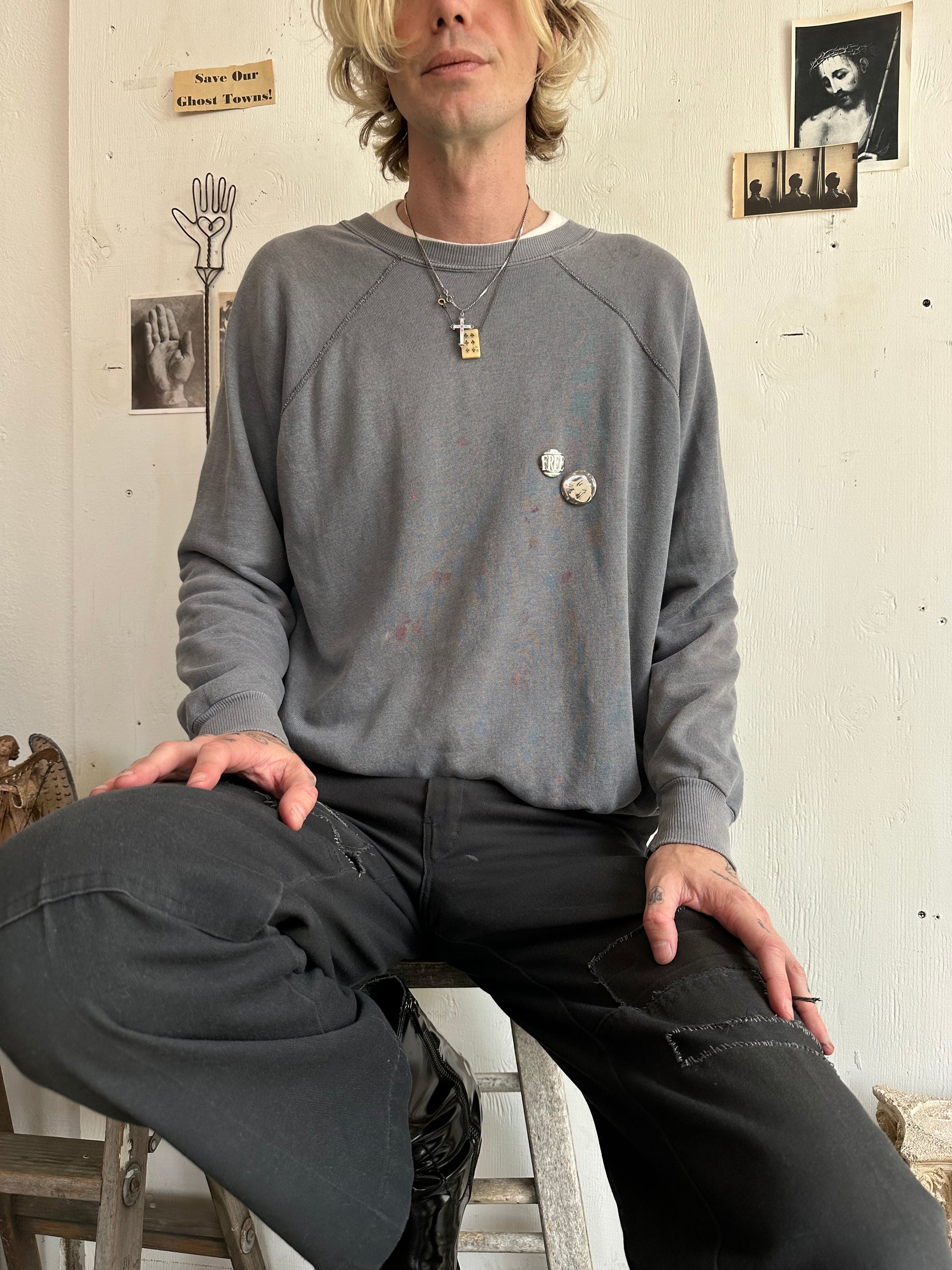 1970s Well Worn All Cotton Raglan Painter Sweatshirt W/ Pins