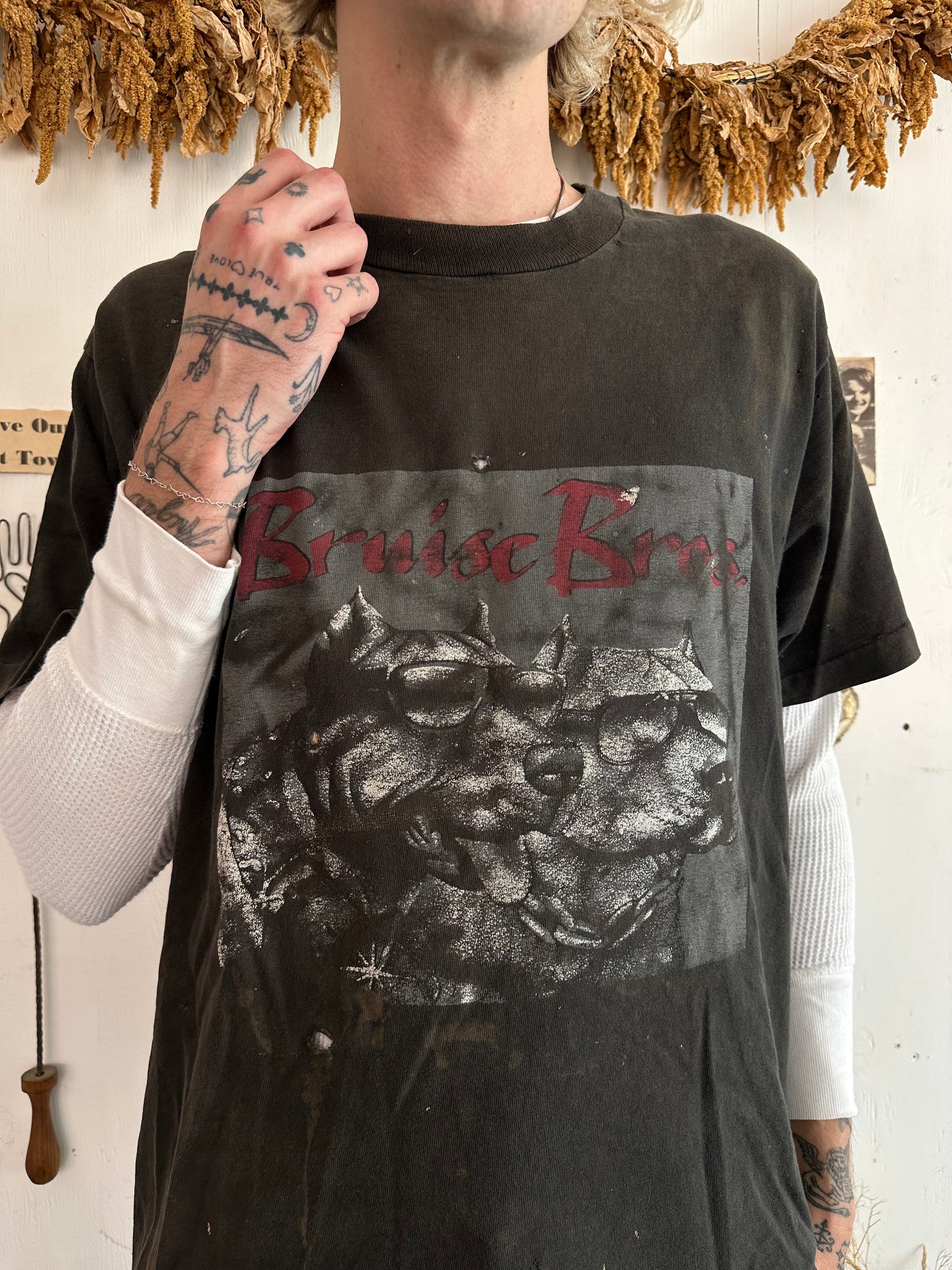 1990s Thrashed Bruise Bros Dogs T-Shirt