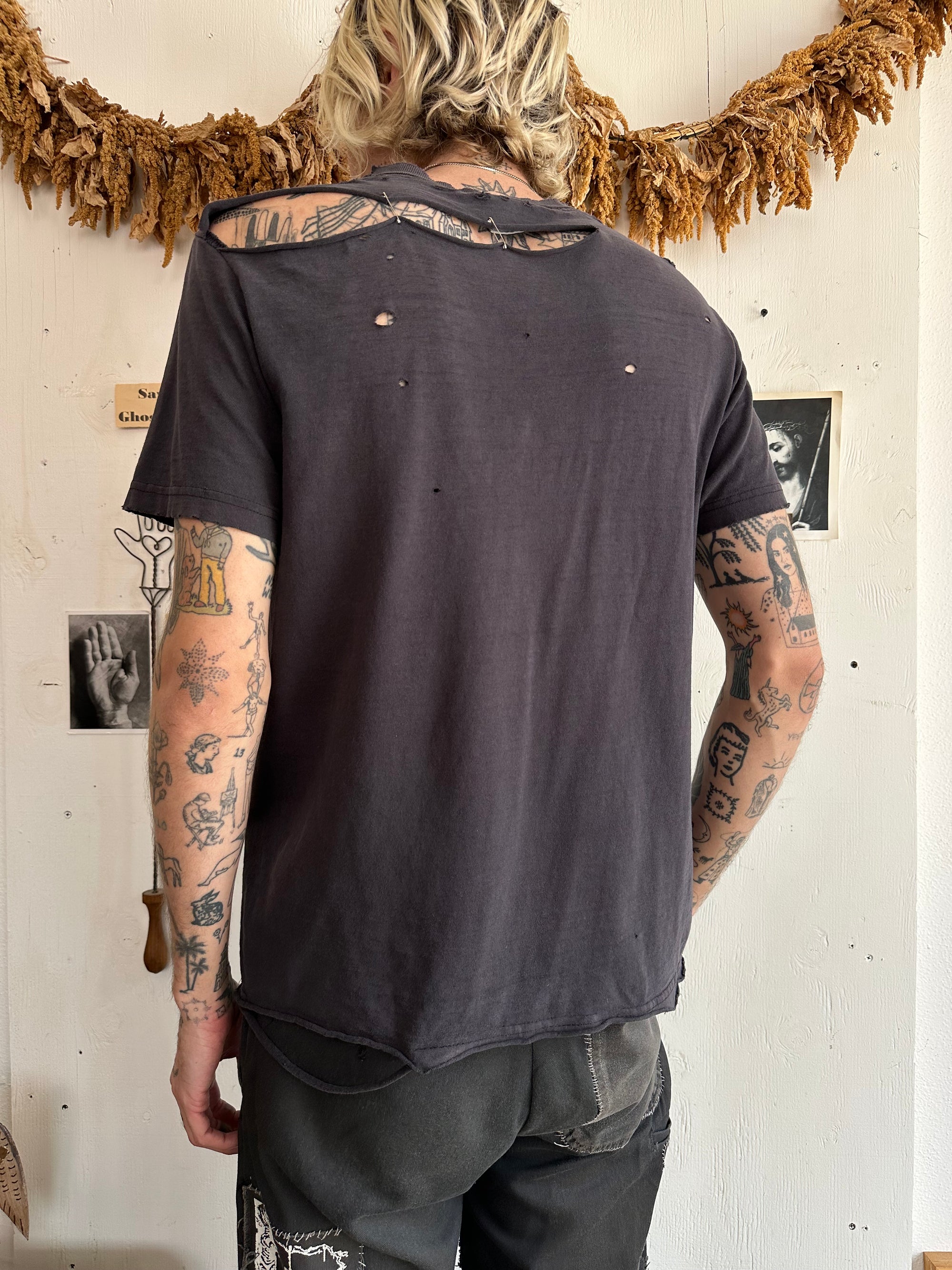 2000s Sunfaded Thrashed Supreme Tee