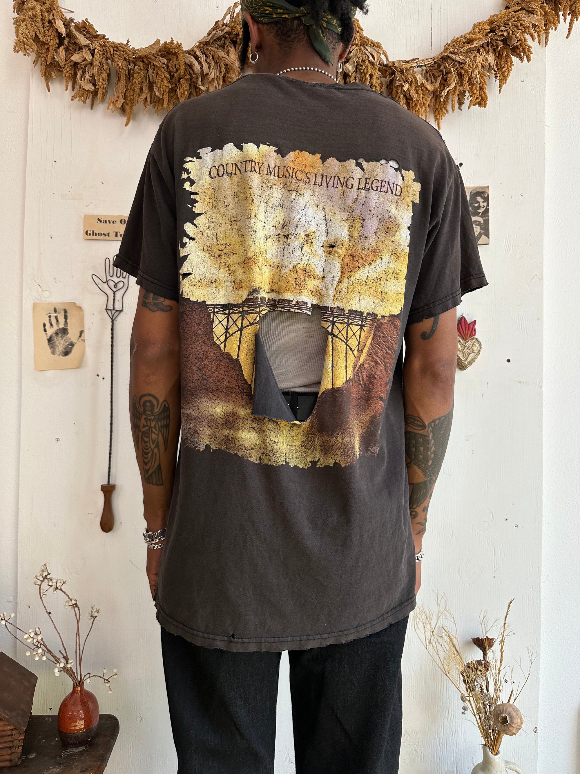 1998 Sunfaded Merle Haggard T-Shirt