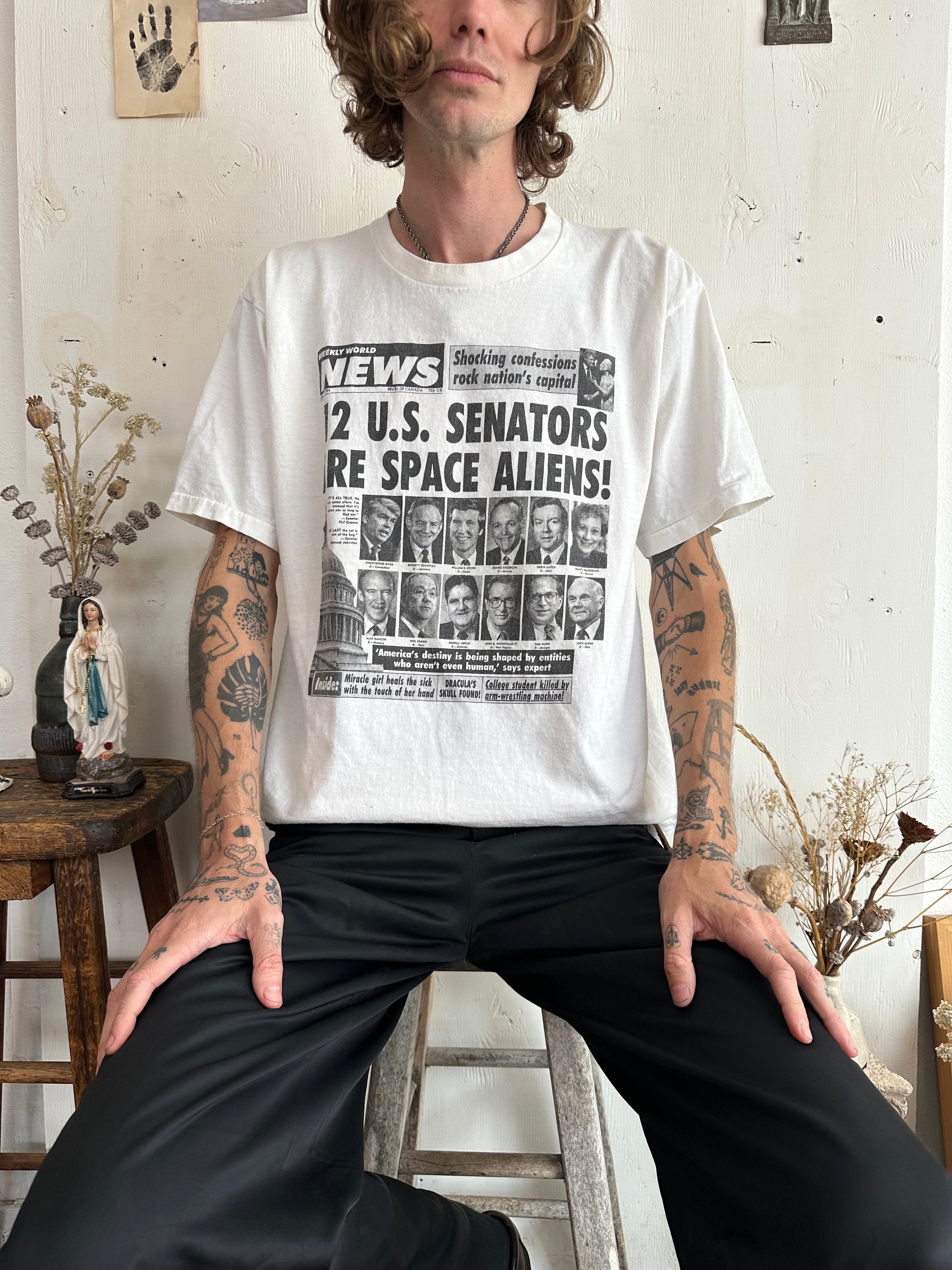 1994 Senator/Aliens Tabloid T-Shirt (XL)