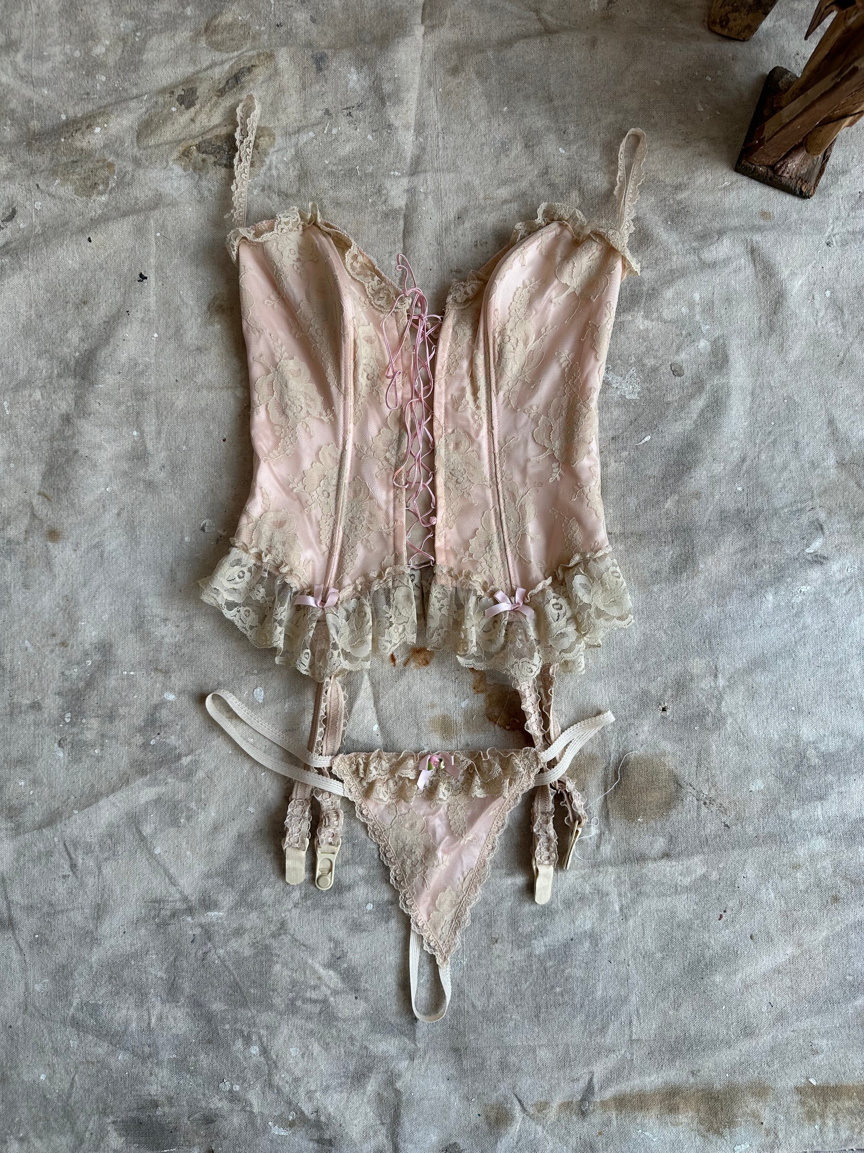 1980’s Emil Bole Pink Lace Trim Corset Set (M)