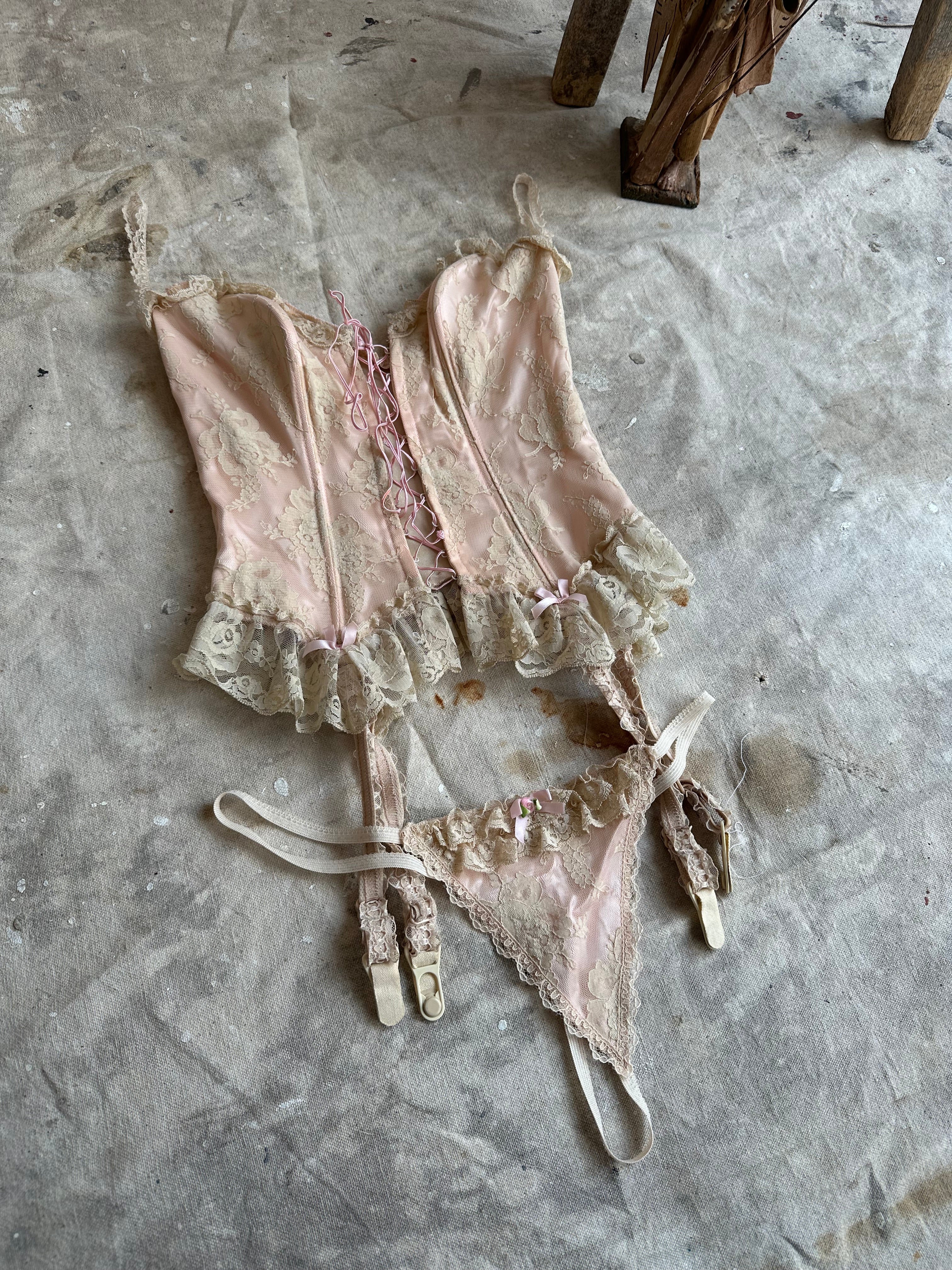 1980’s Emil Bole Pink Lace Trim Corset Set (M)