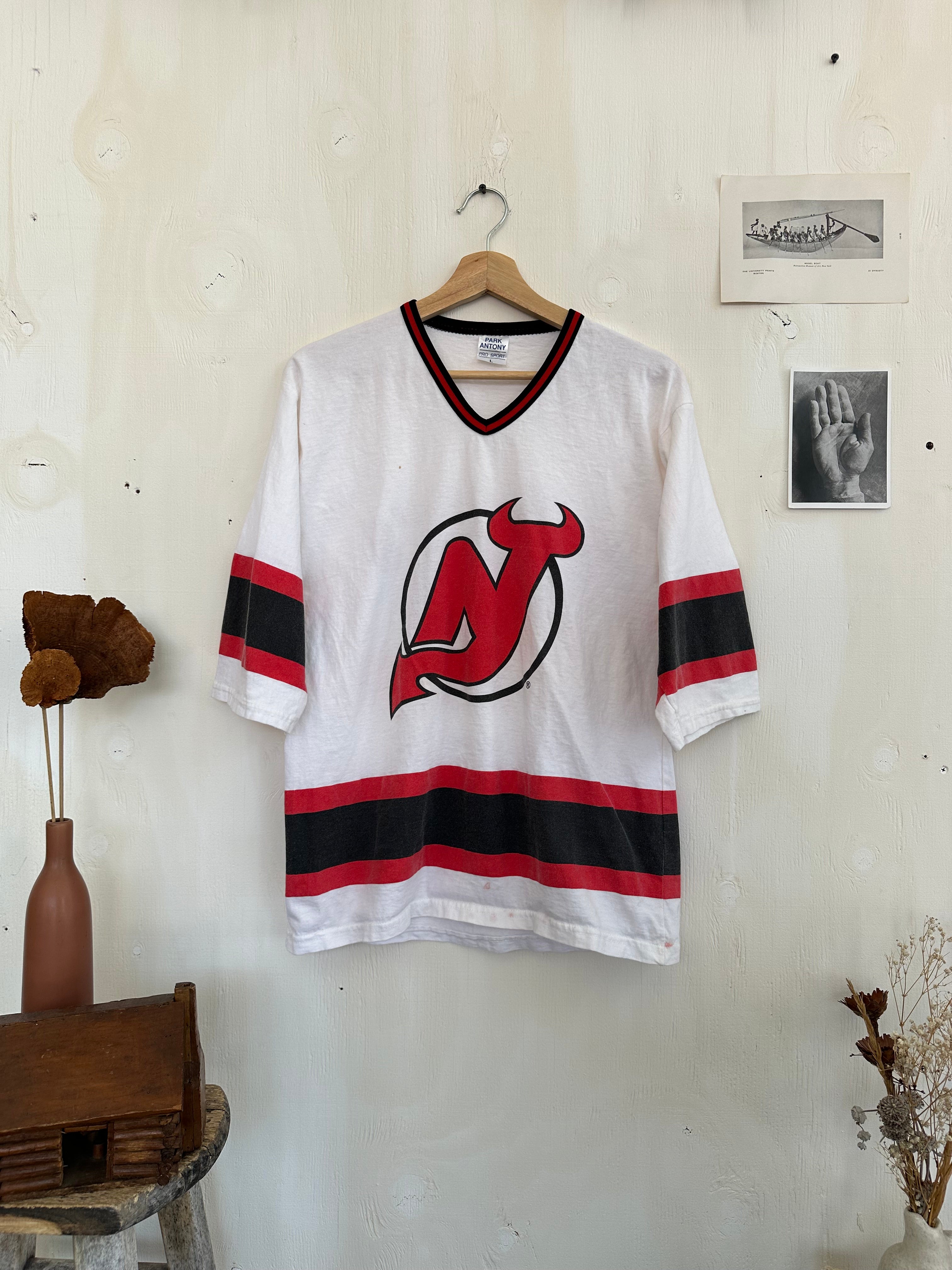 1990s Faded New Jersey Devils T-shirt (M/L)