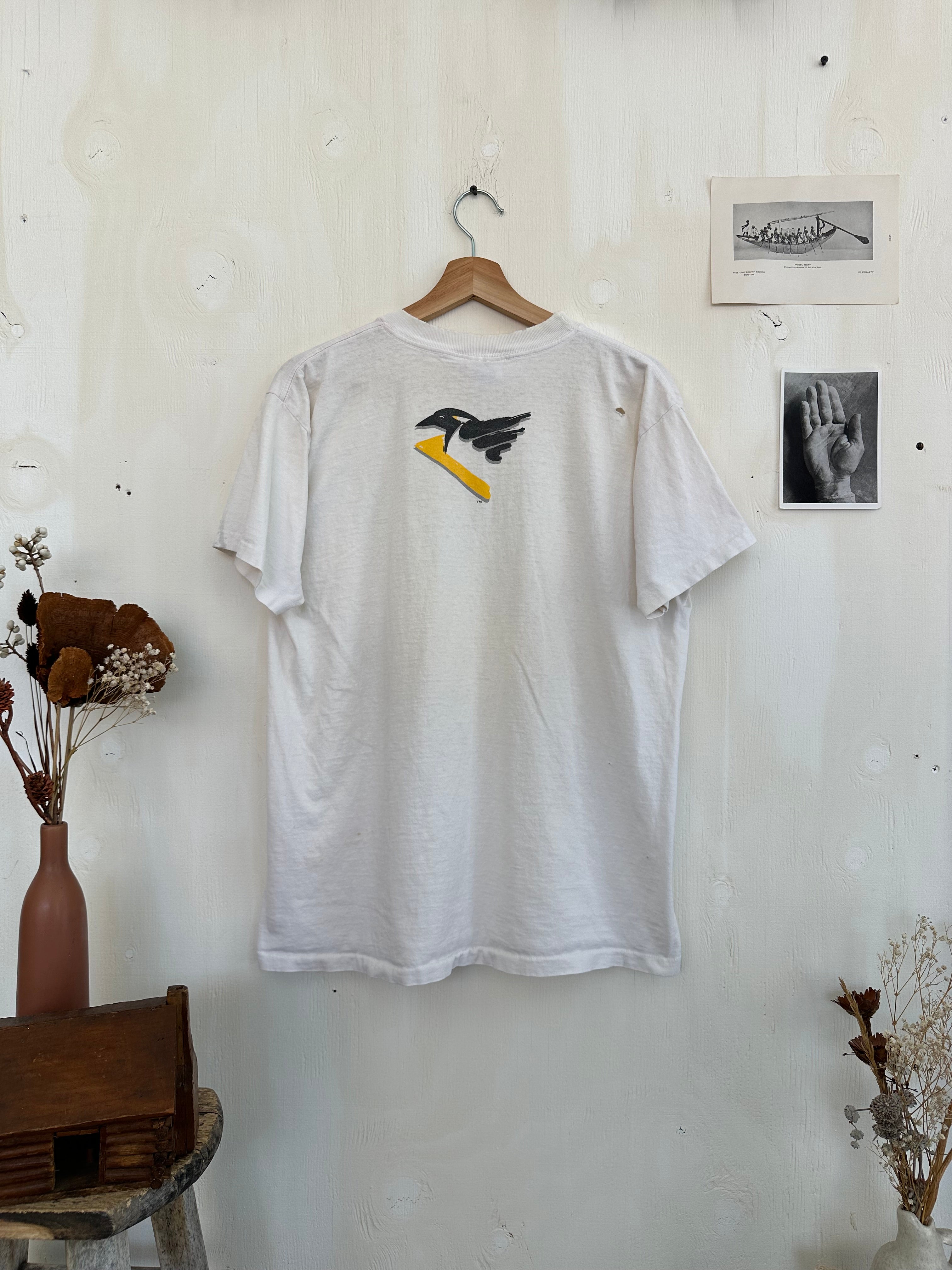 1993 Well-Worn Penguins T-Shirt (L/XL)