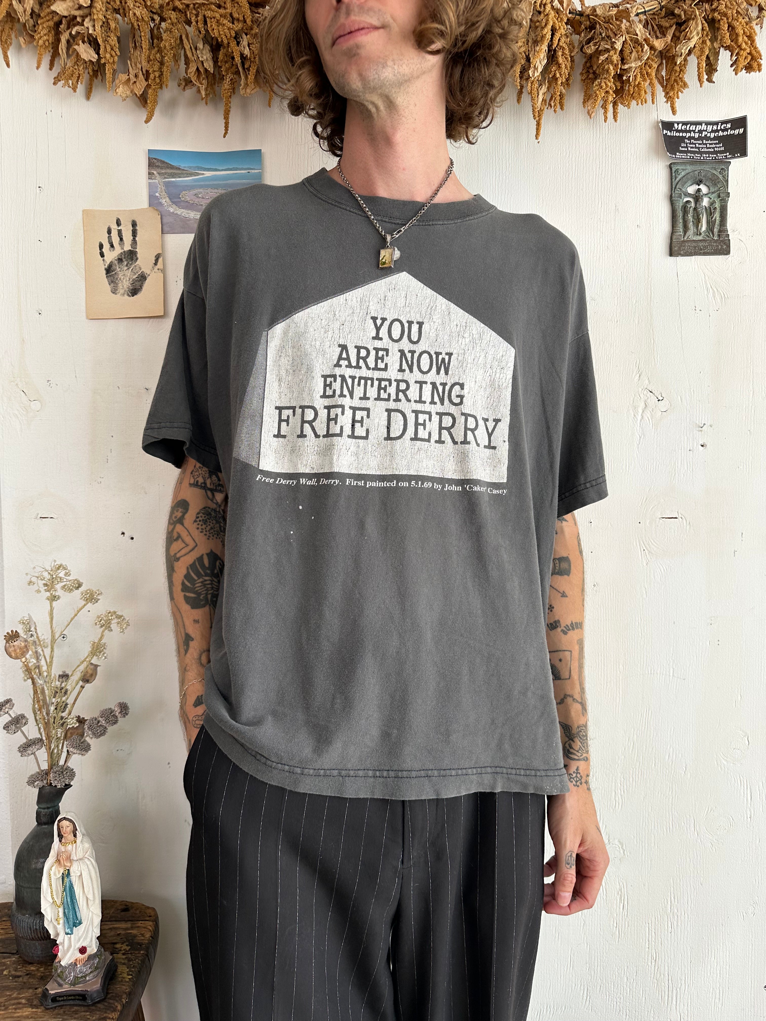 1990s Free Derry, Ireland T-Shirt (Boxy L/XL)