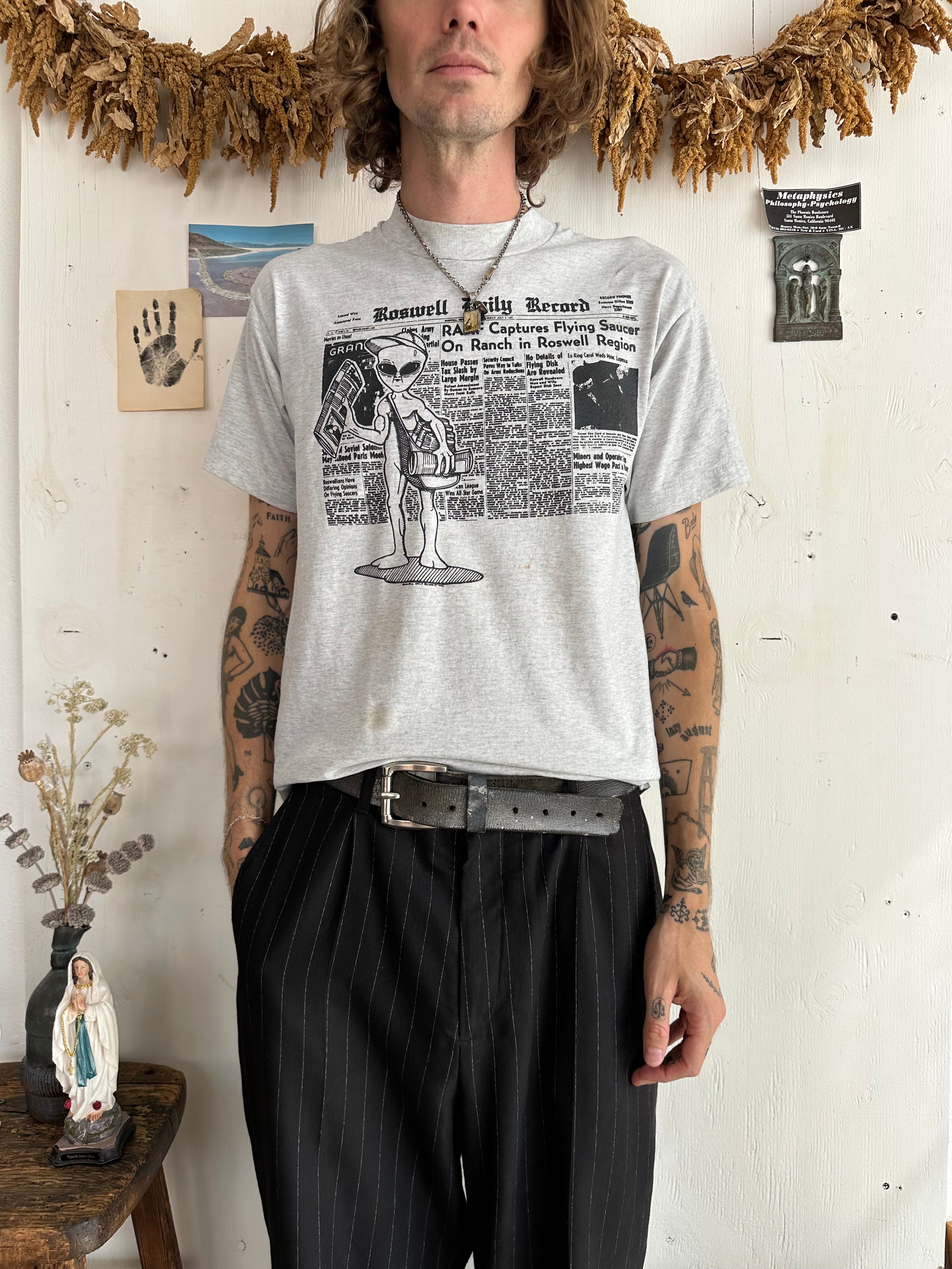 1990s Roswell Newspaper T-Shirt (M)