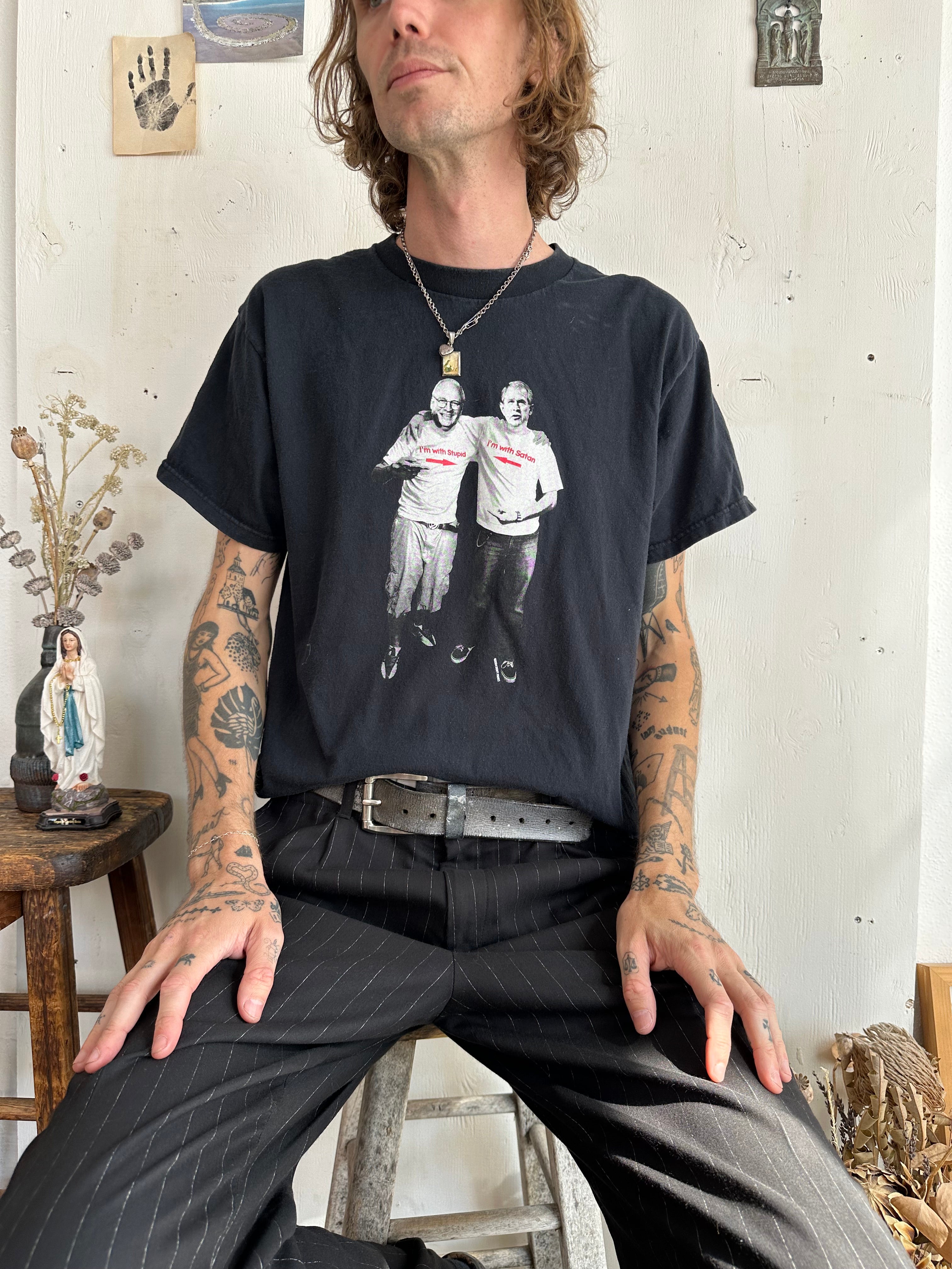 2004 Don’t Panic, I’m With Stupid Tee (L/XL)