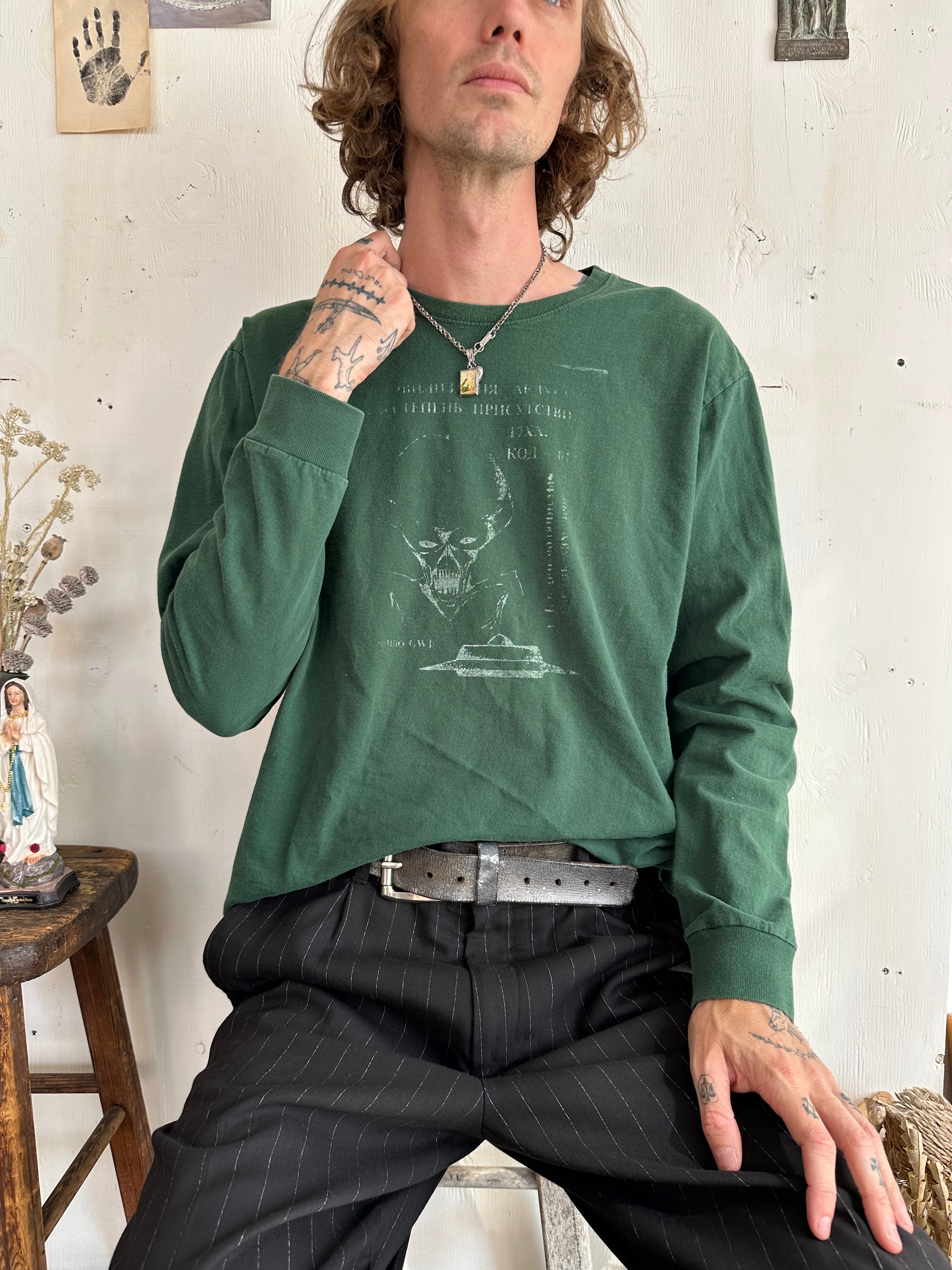 2000s Russian Flying Saucer Long Sleeve (XL)
