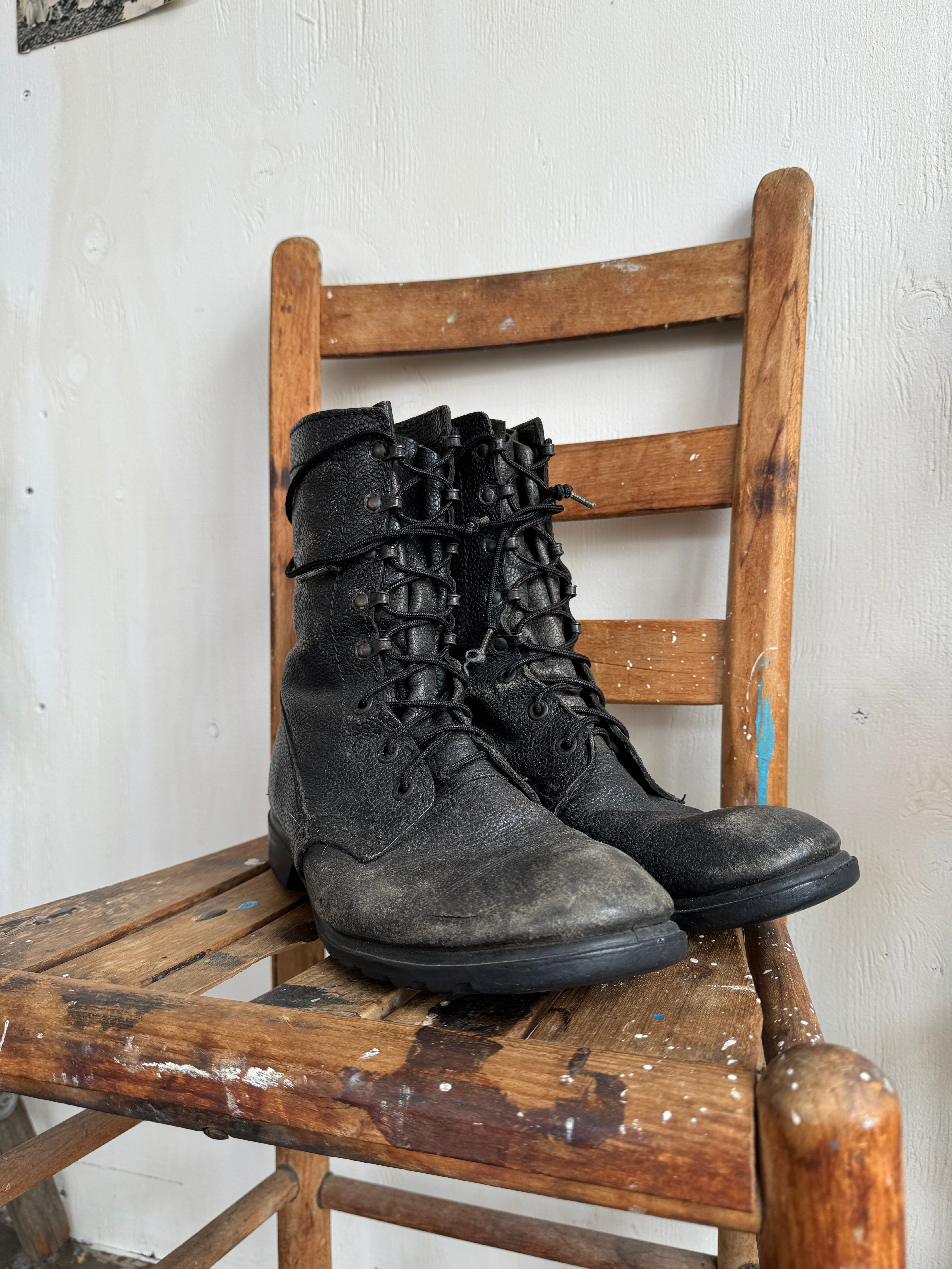 Vintage Combat Boots (9.5)