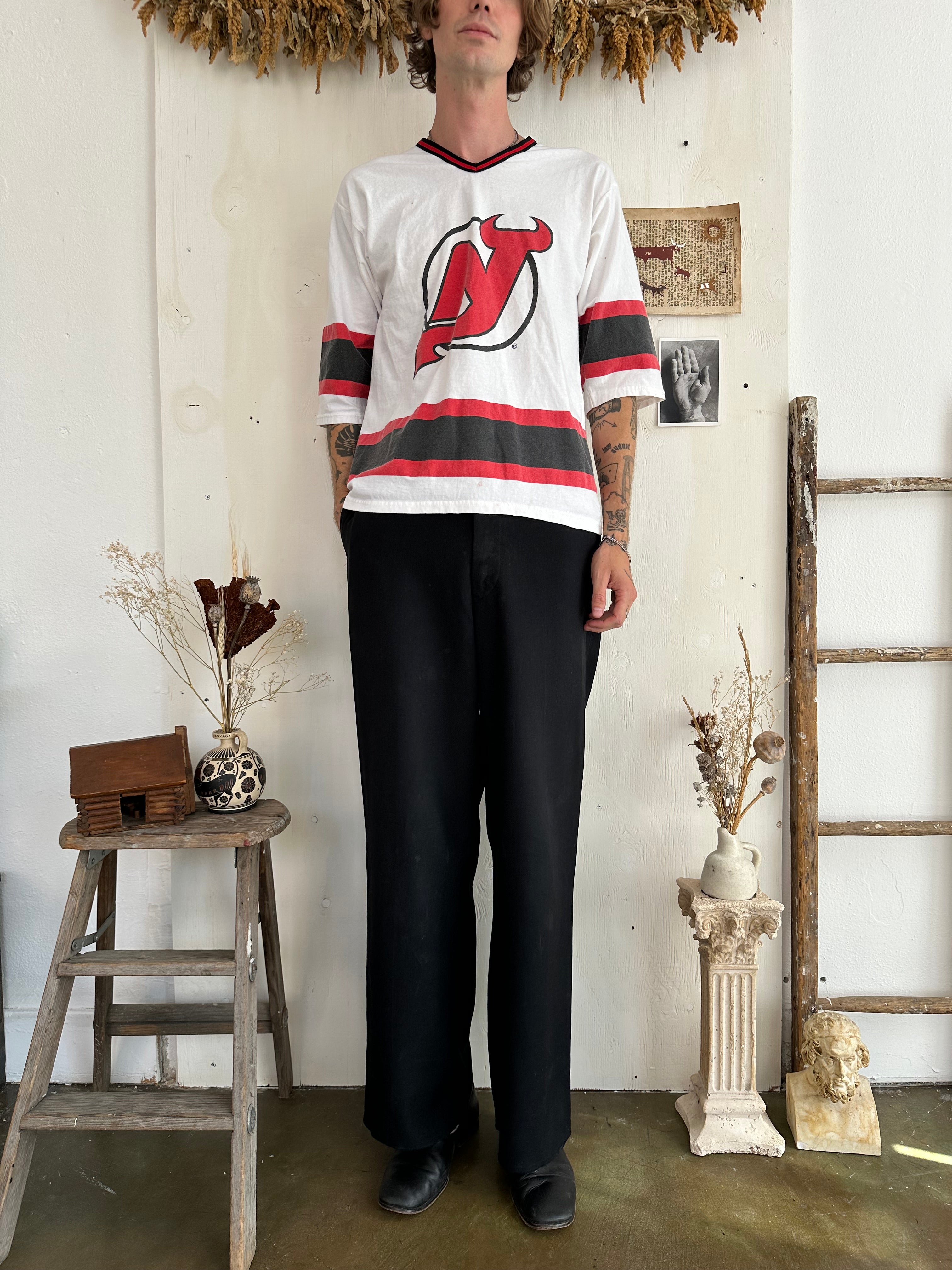 1990s Faded New Jersey Devils T-shirt (M/L)