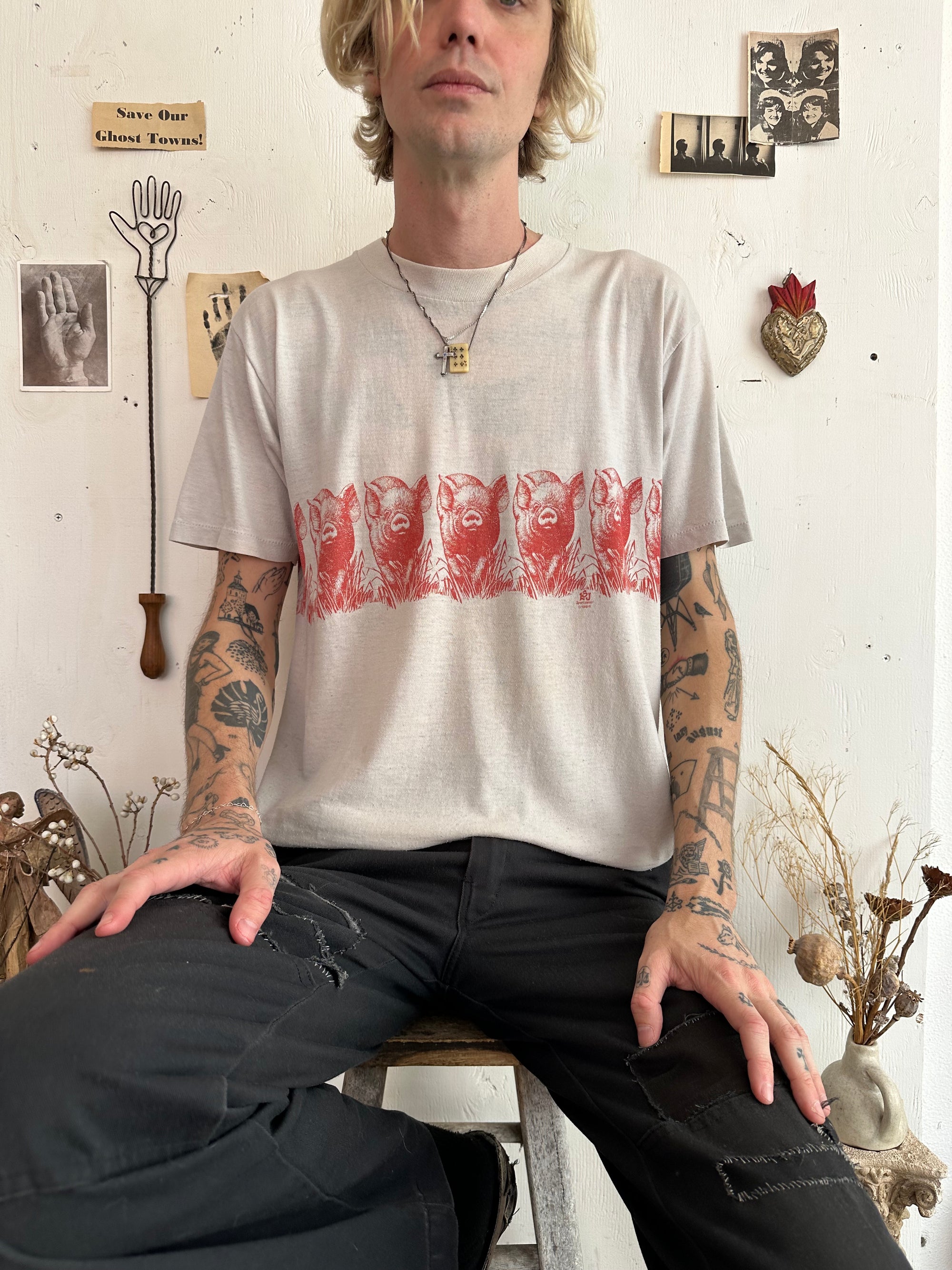 1980s Paper Thin Hog Wrap Around Print Tee
