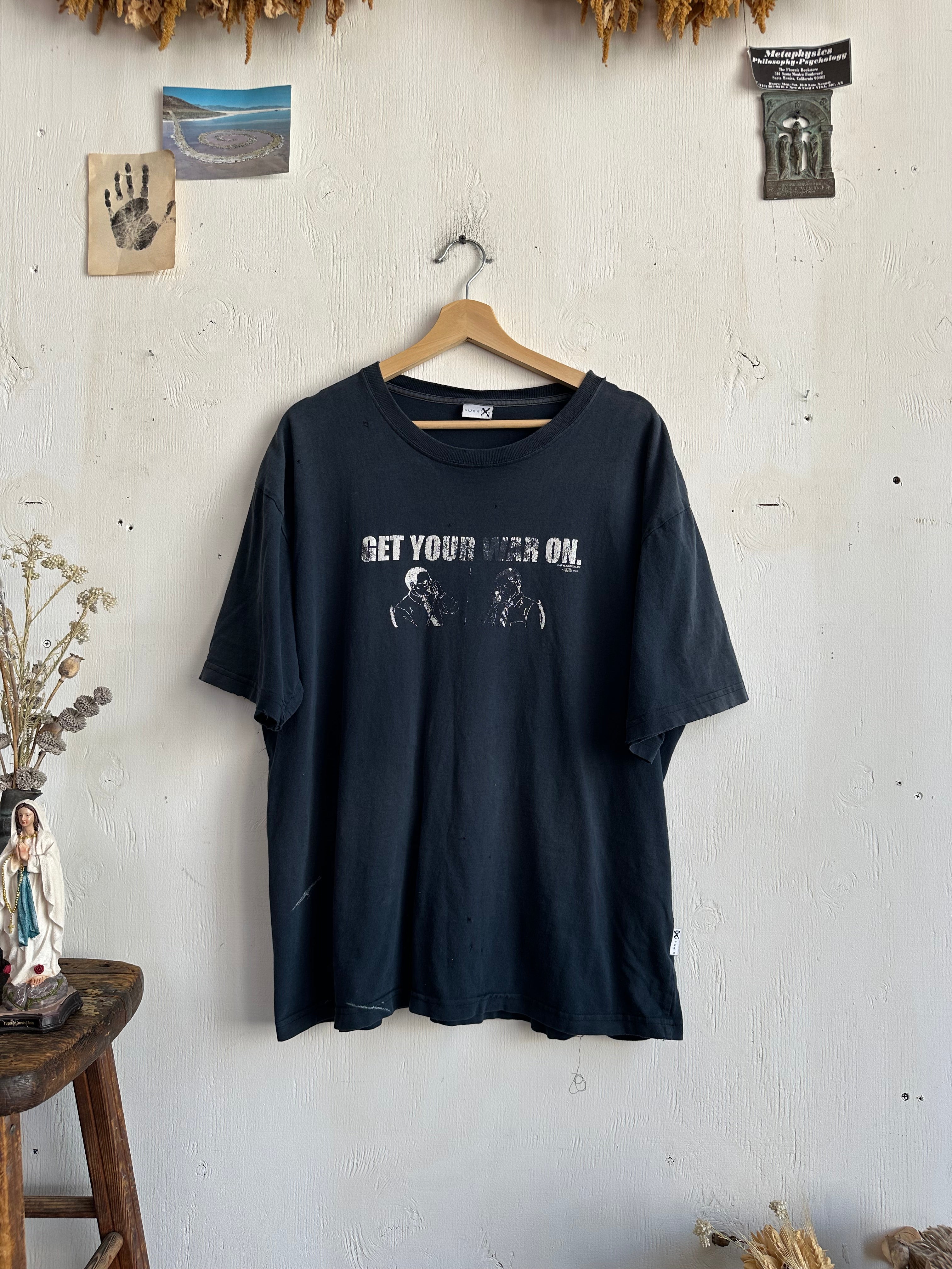 2000s Thrashed Get Your War On T-Shirt (Boxy XL)
