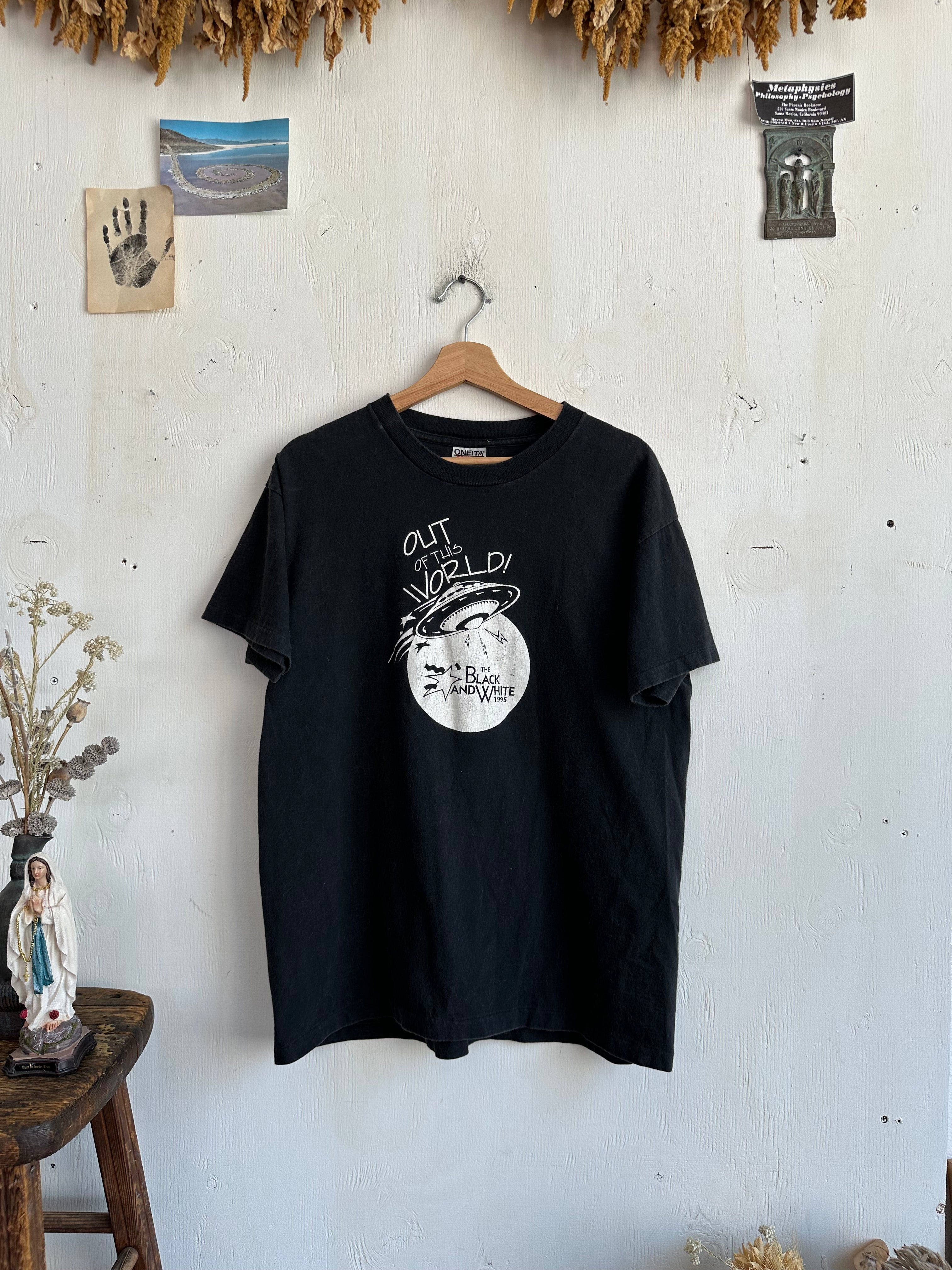 1995 Out of this World Flying Saucer Tee (L)