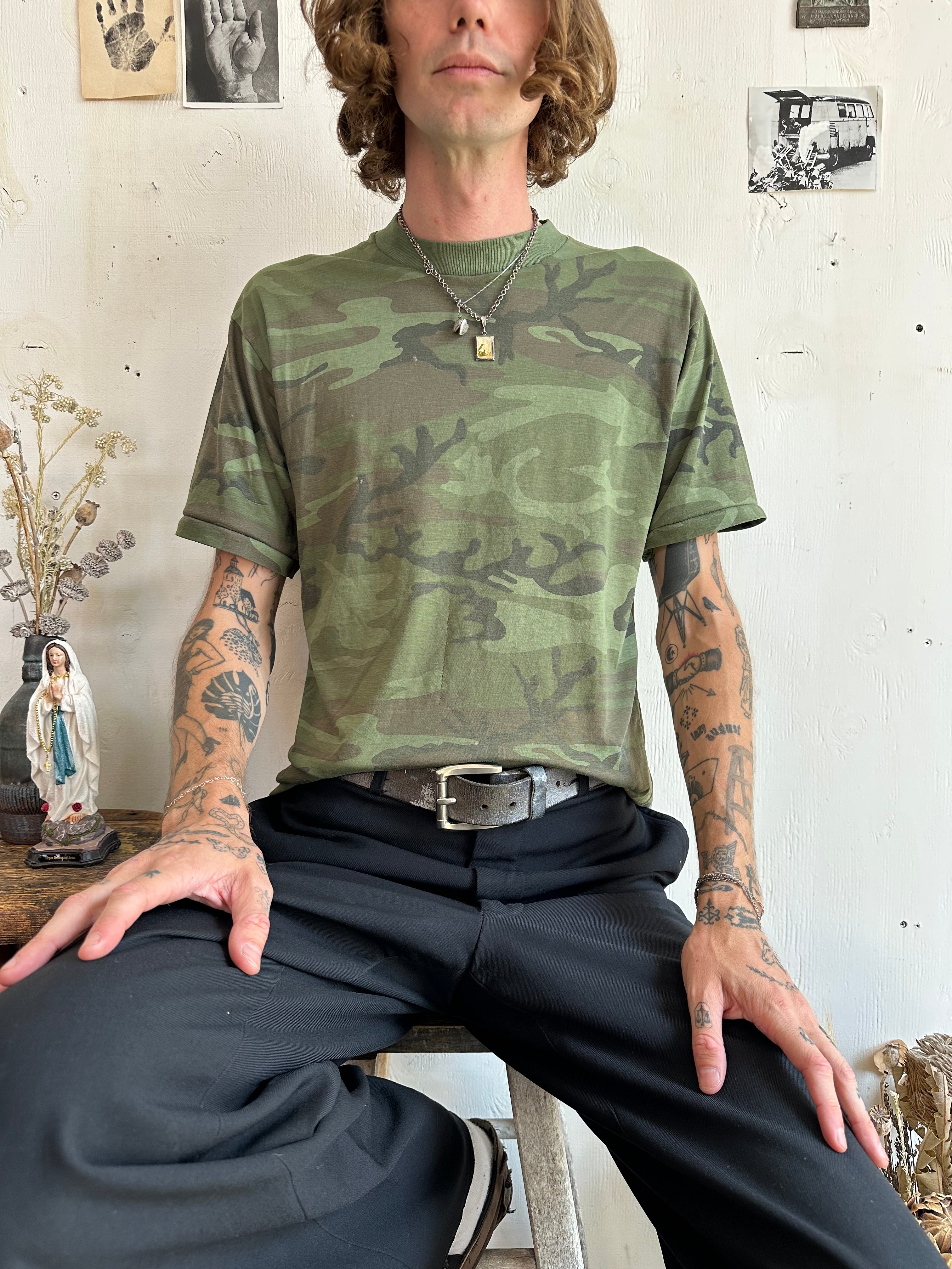 1980s Paper Thin Camo T-Shirt (L)