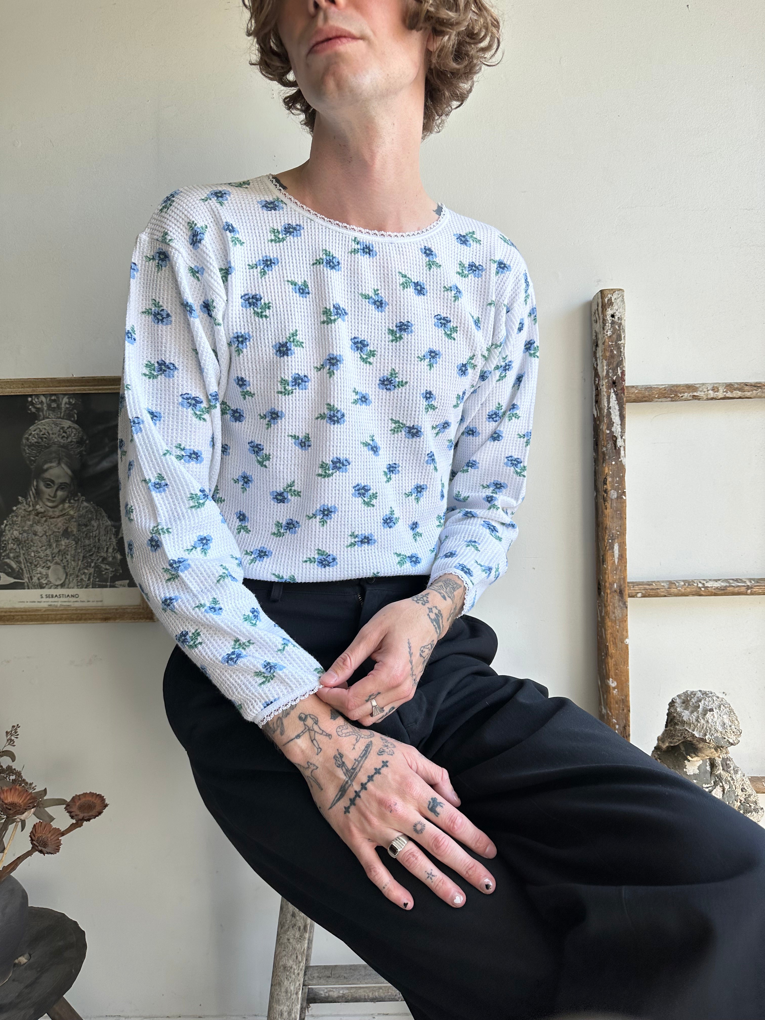 1980s Lace Trim Blue Floral Thermal (M)