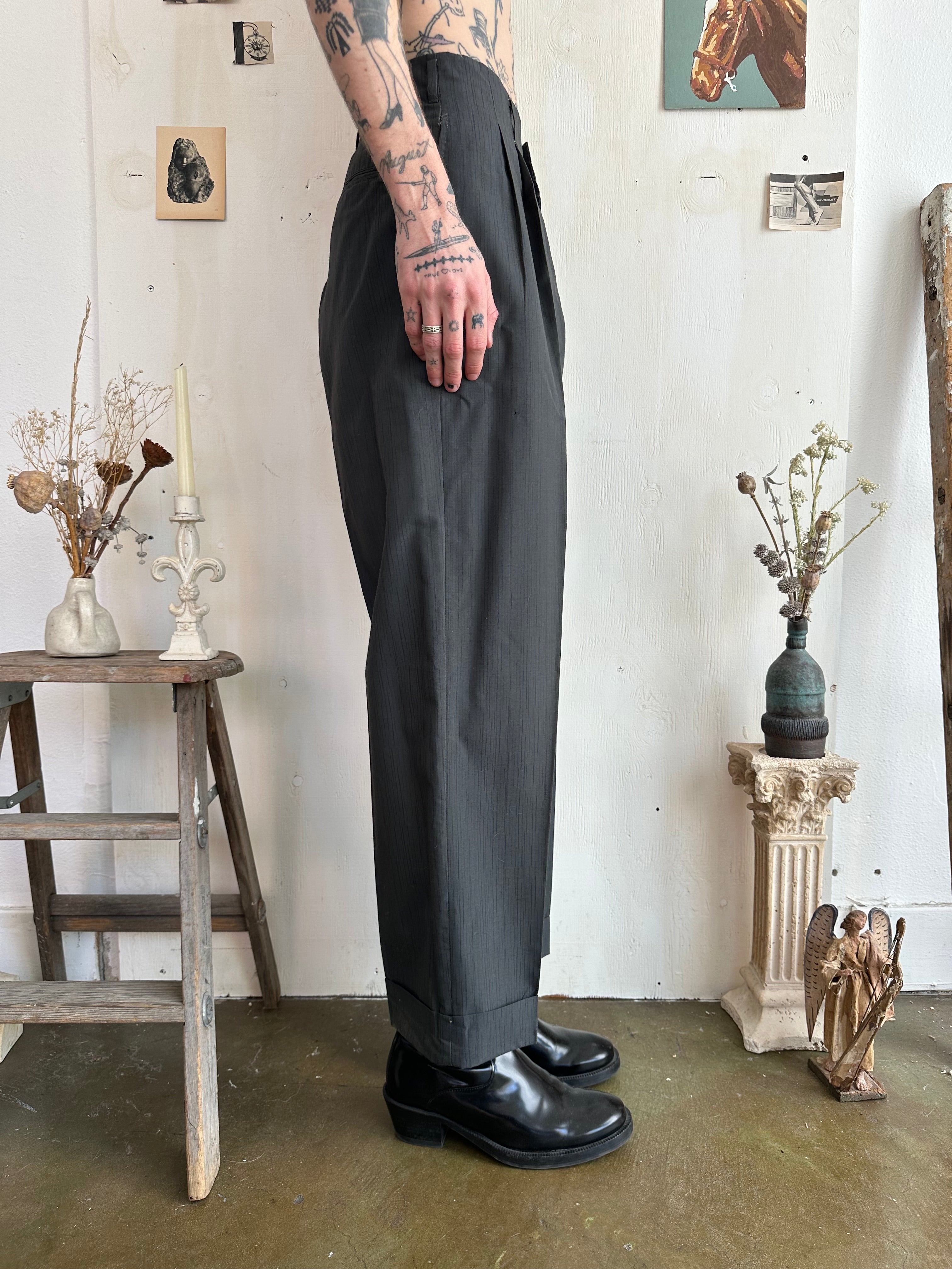 1950s/1960s Drop Belt Baggy Pleated Trouser (33/29)