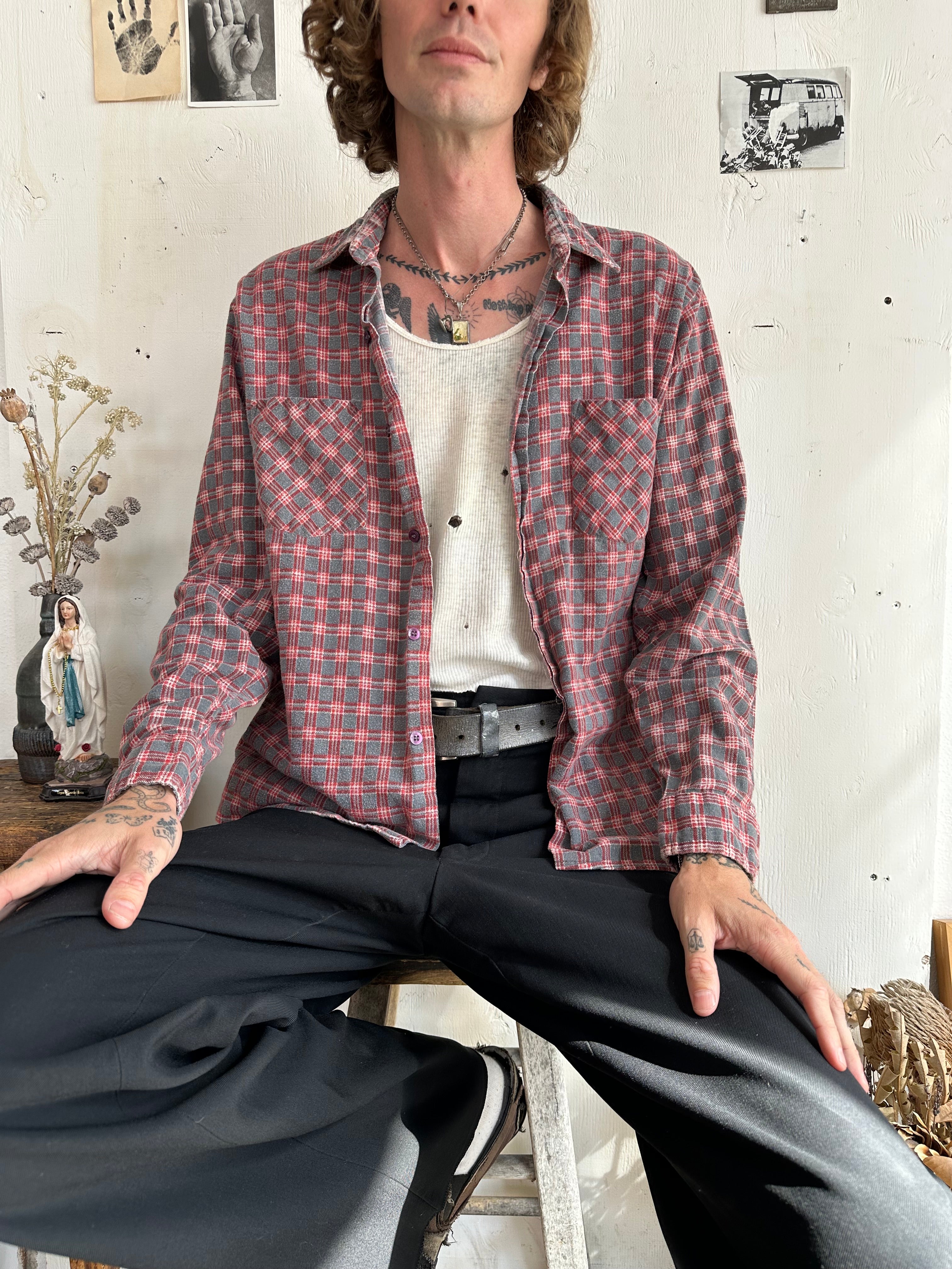 1990s Red and Grey Plaid (L/XL)