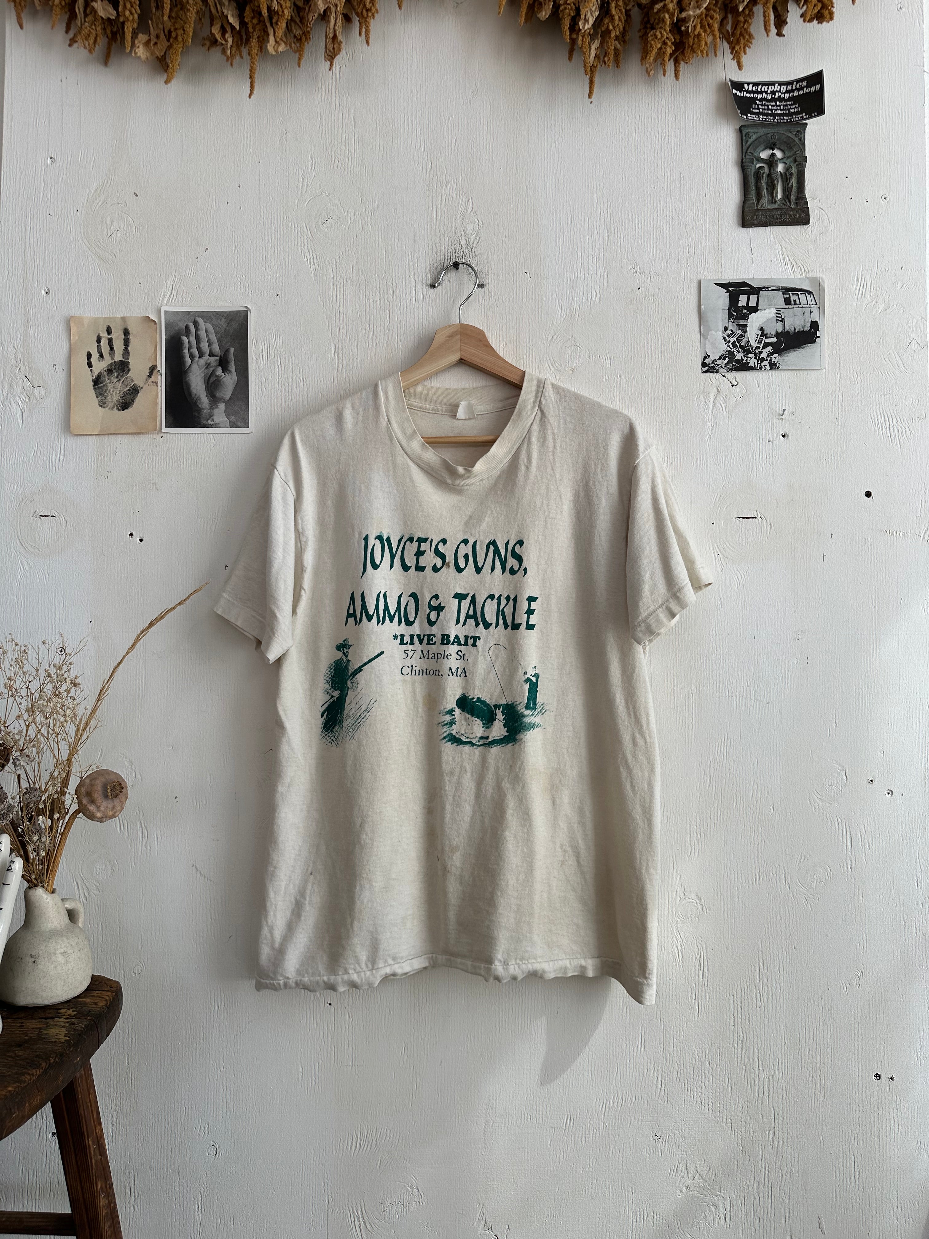 1990s Well-Worn Joyce’s Guns, Ammo, and Tackle T-Shirt (L)
