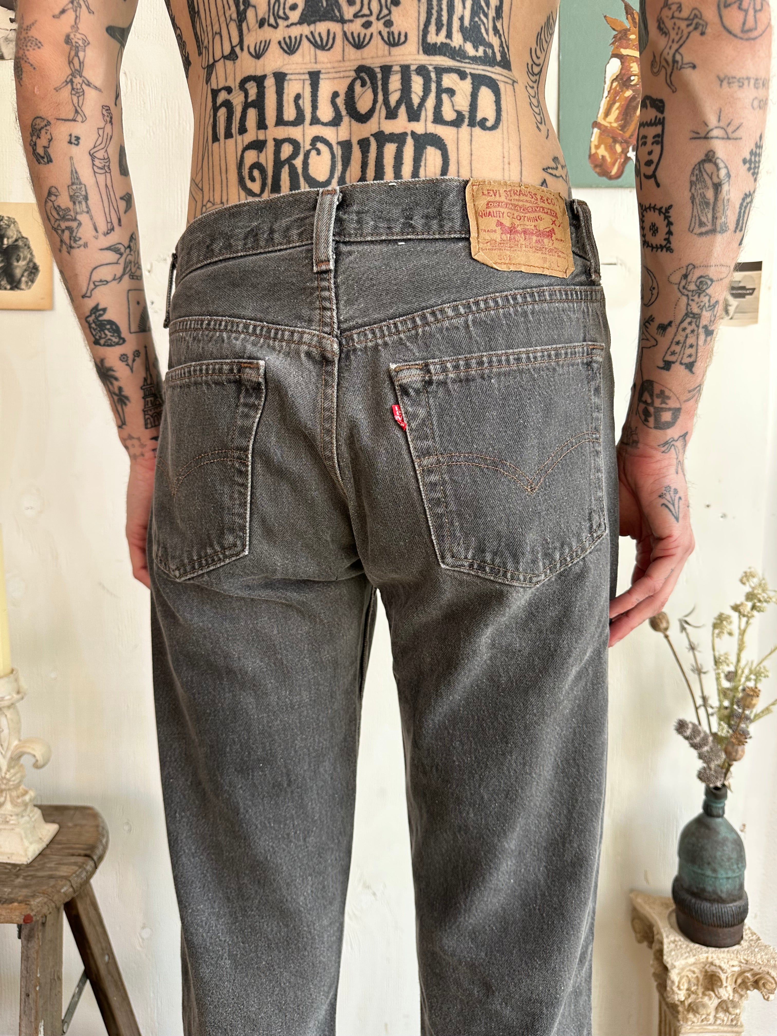 1990s Made In The USA Black Levi’s 501 (31/32)