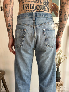1990s Thrashed Levi’s 501 (32/32)