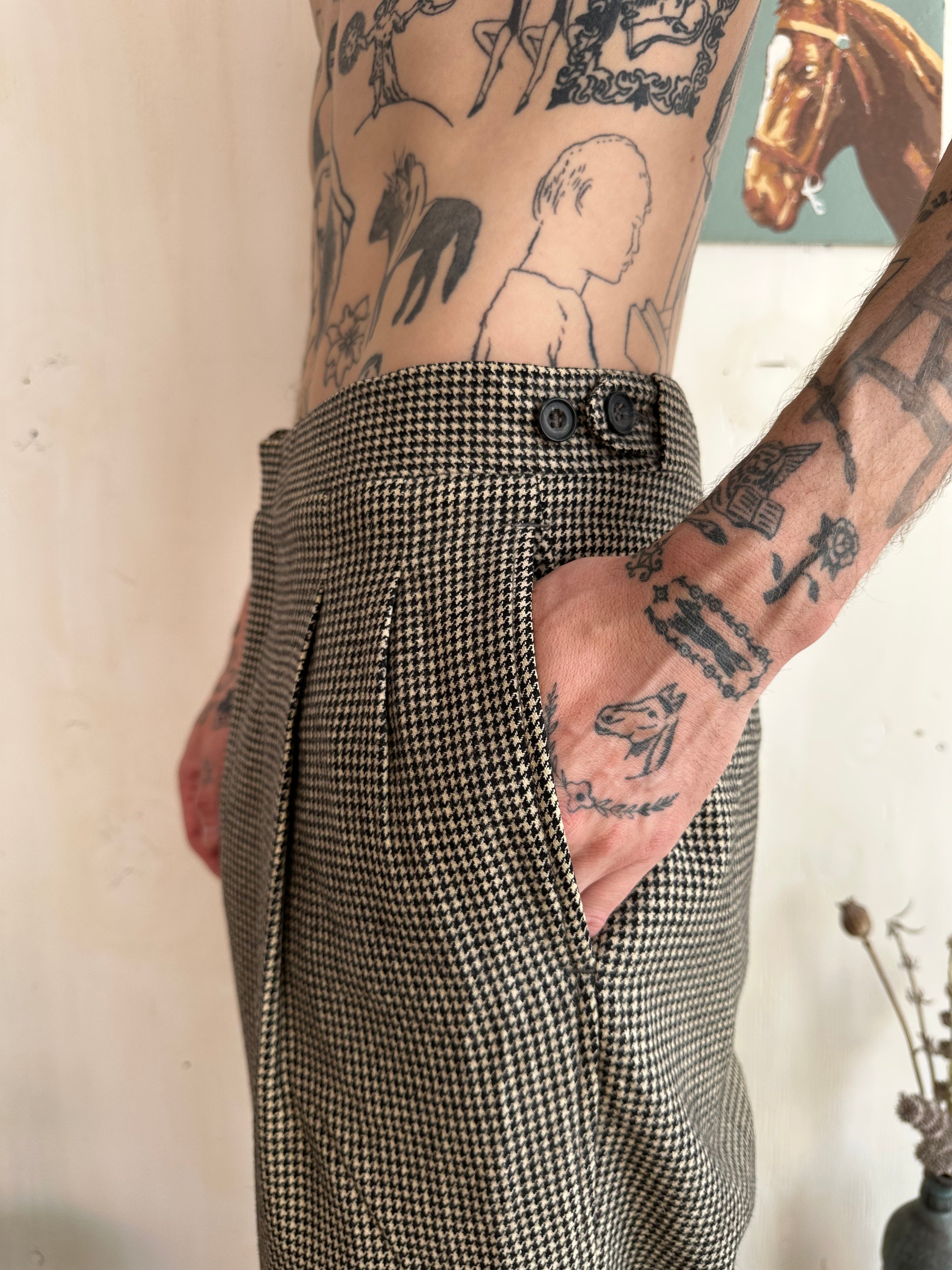 1980s Houndstooth Baggy Pleated Trousers (31/34)