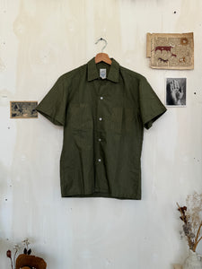 1970s Short Sleeve Forest Green Button Up (S/M)