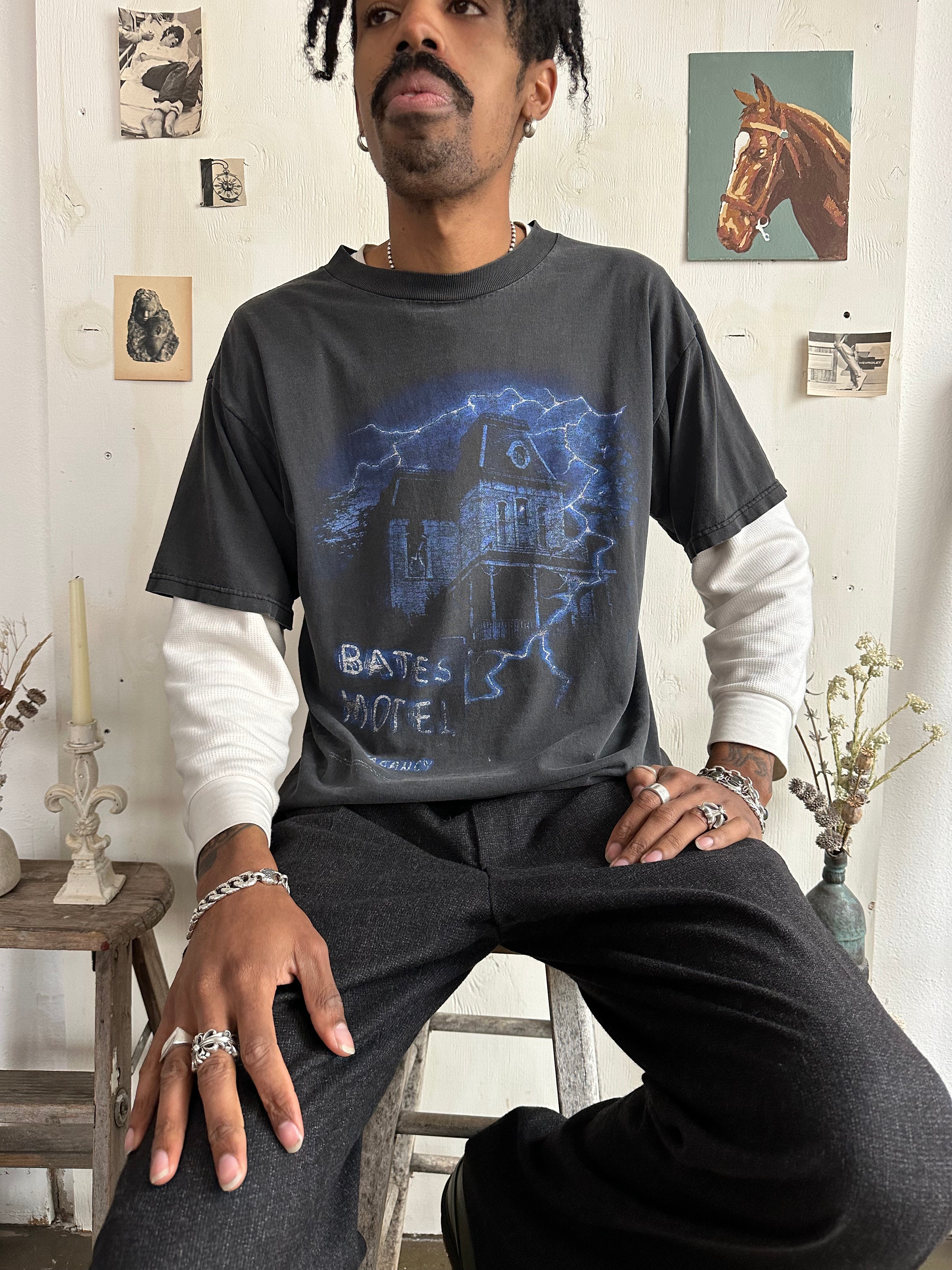 1990s Well-Worn Bates Motel T-Shirt (XL)