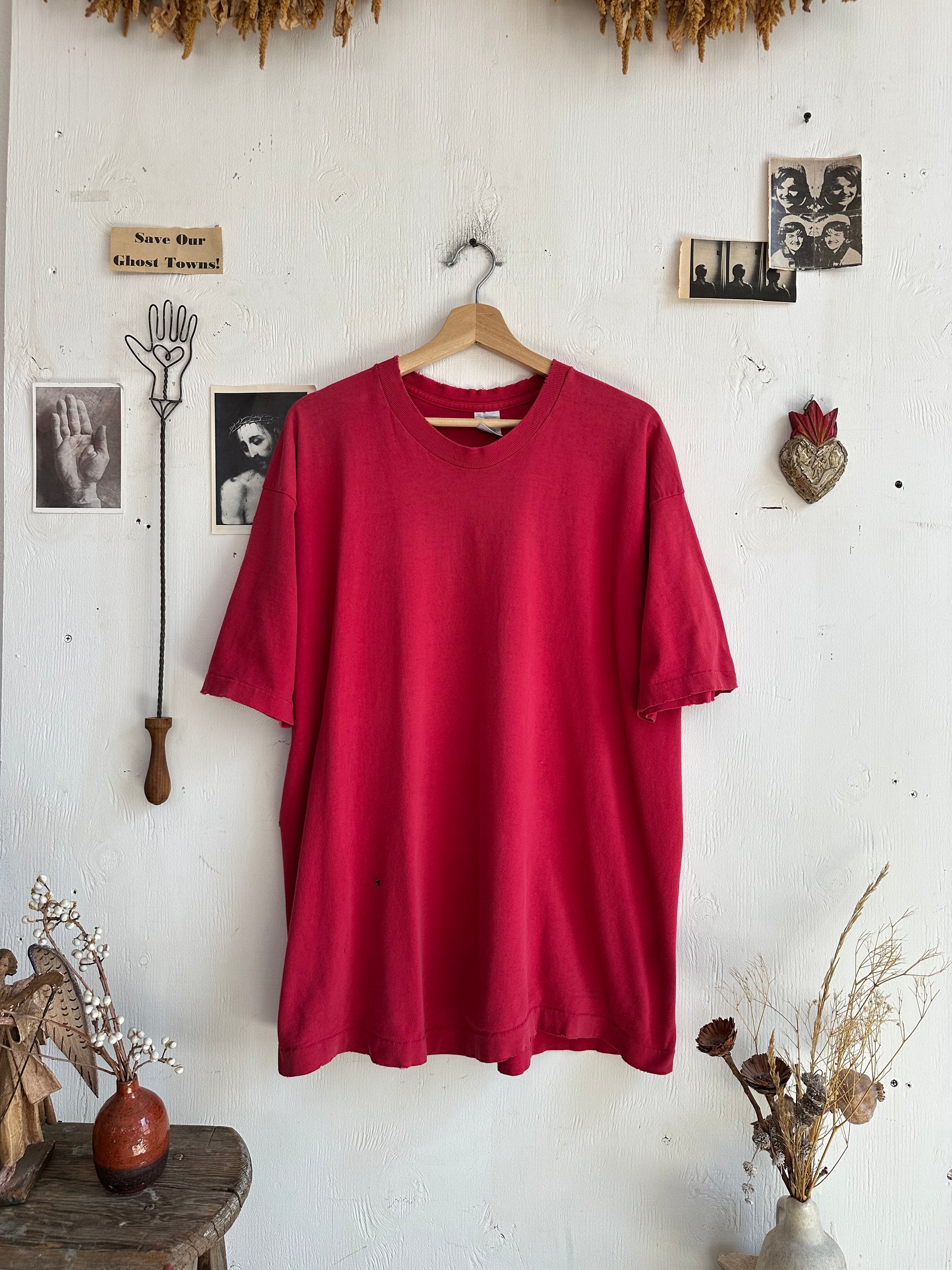 1990s Faded Red Blank