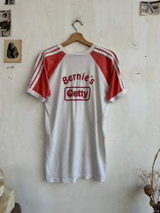 1980s Faded Bernie’s Getty Athletic Tee (M)