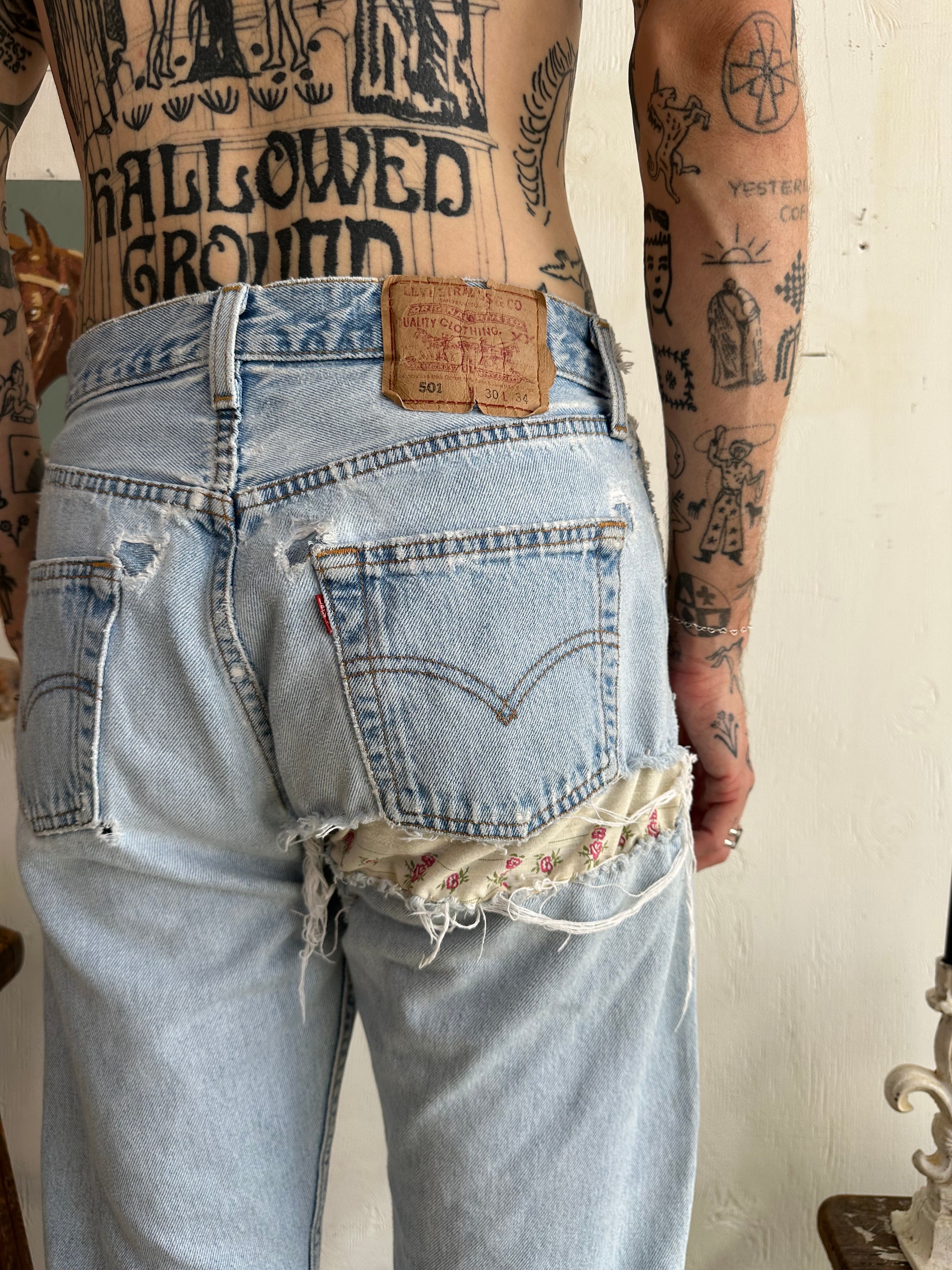 1990s Thrashed and Repaired Levis 501s (30/31)
