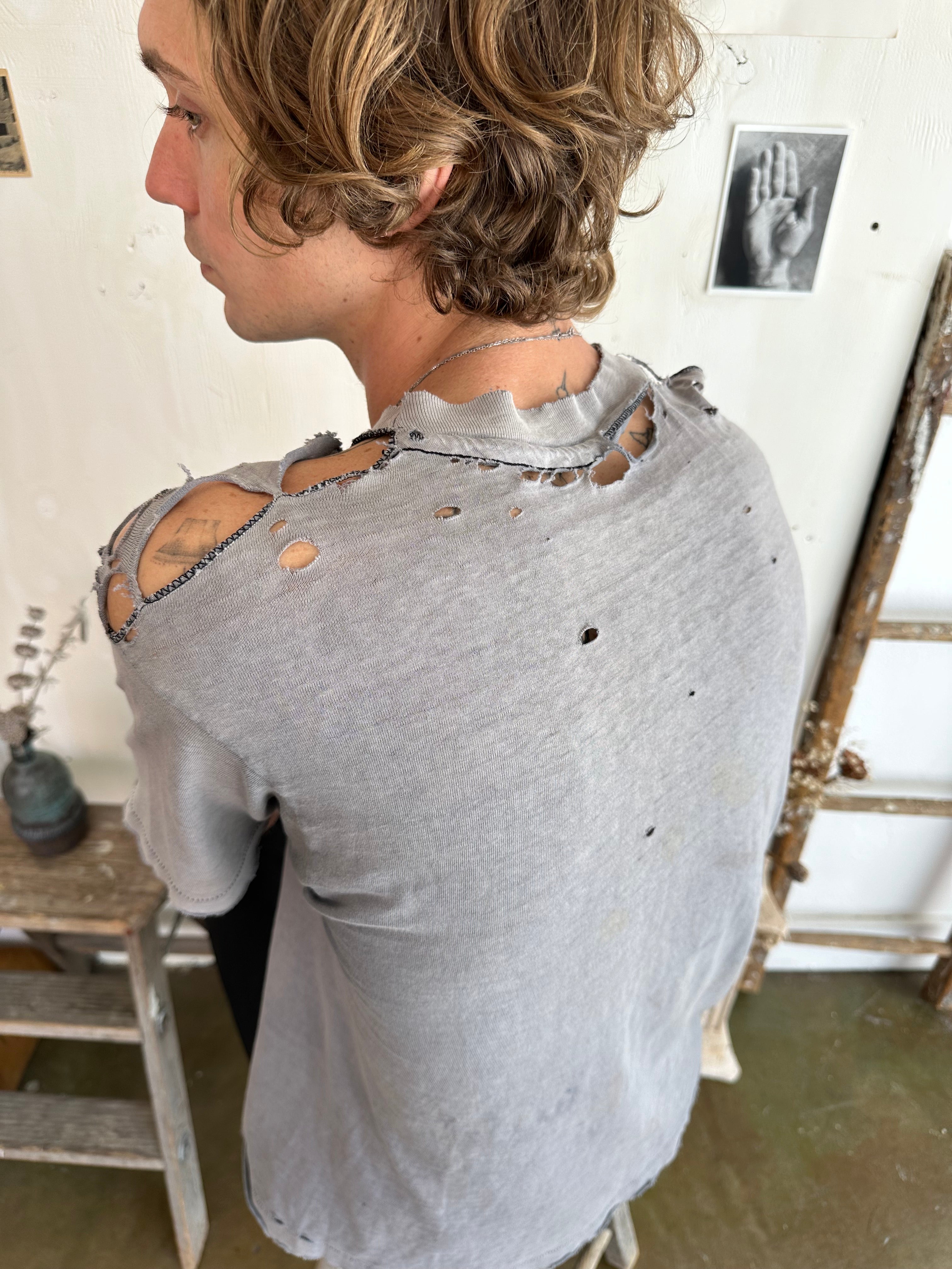 1990s Sun Faded Thrashed Fish Bone T-Shirt (M)
