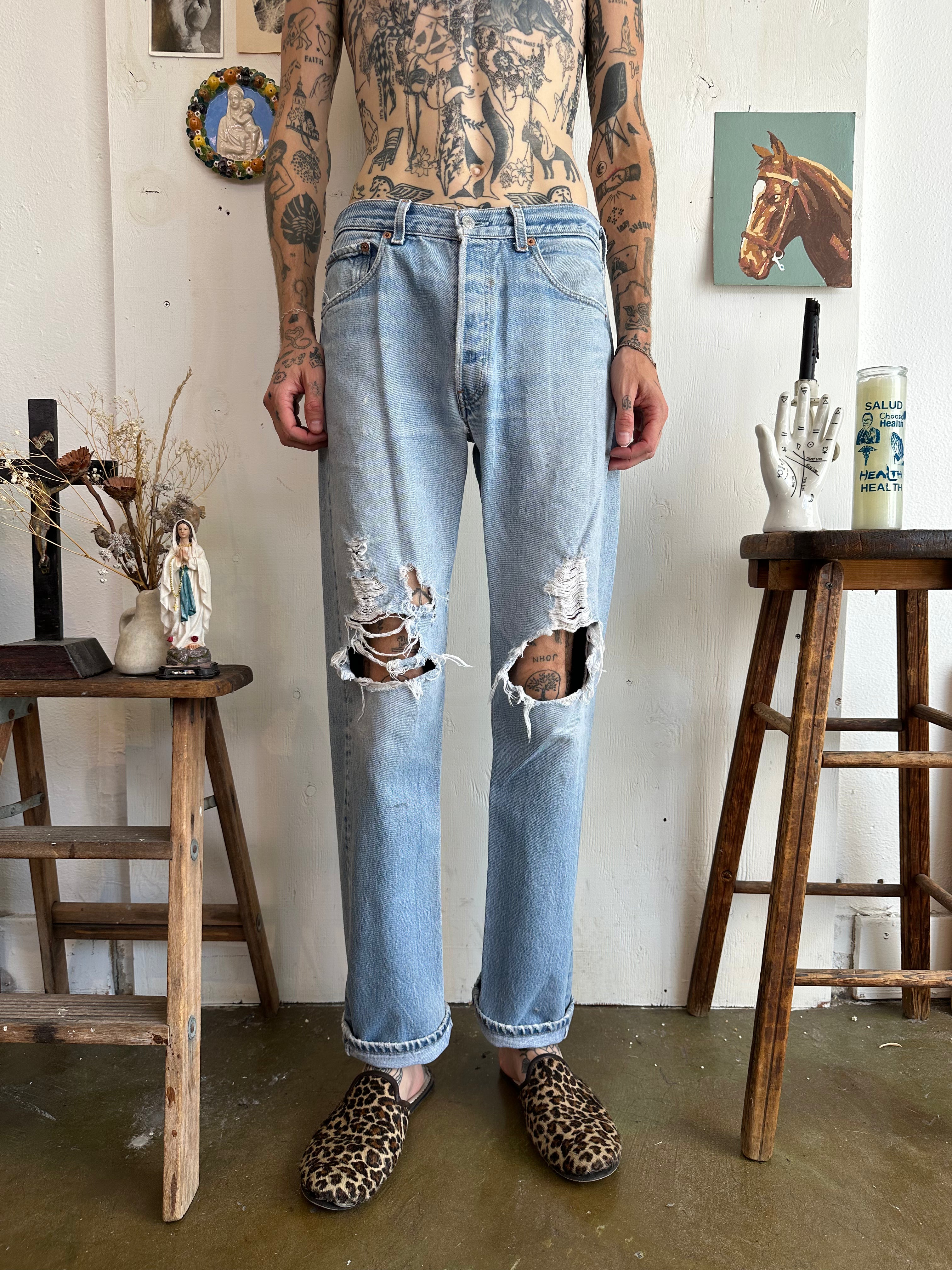 1990s Thrashed Levis 501s (32/33)