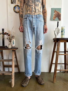 1990s Thrashed Levis 501s (32/33)