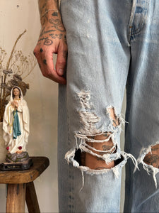 1990s Thrashed Levis 501s (32/33)