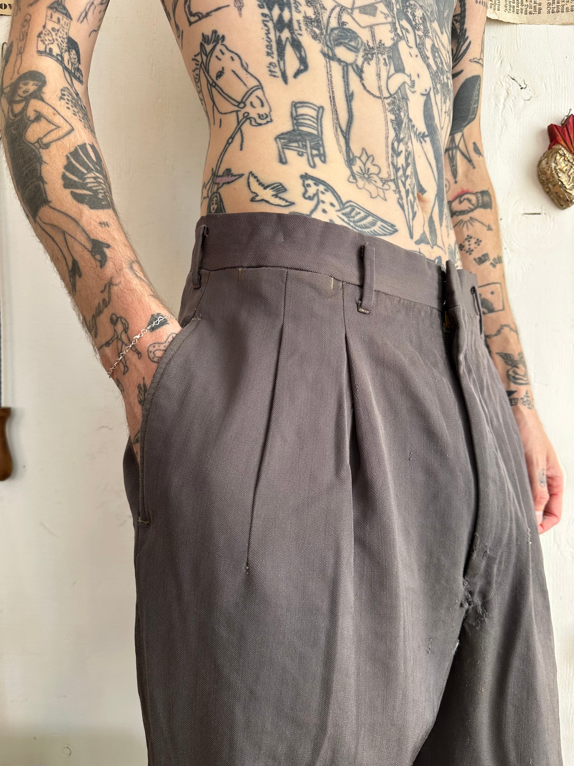 1940s Baggy Gaberdine Pleated Trousers