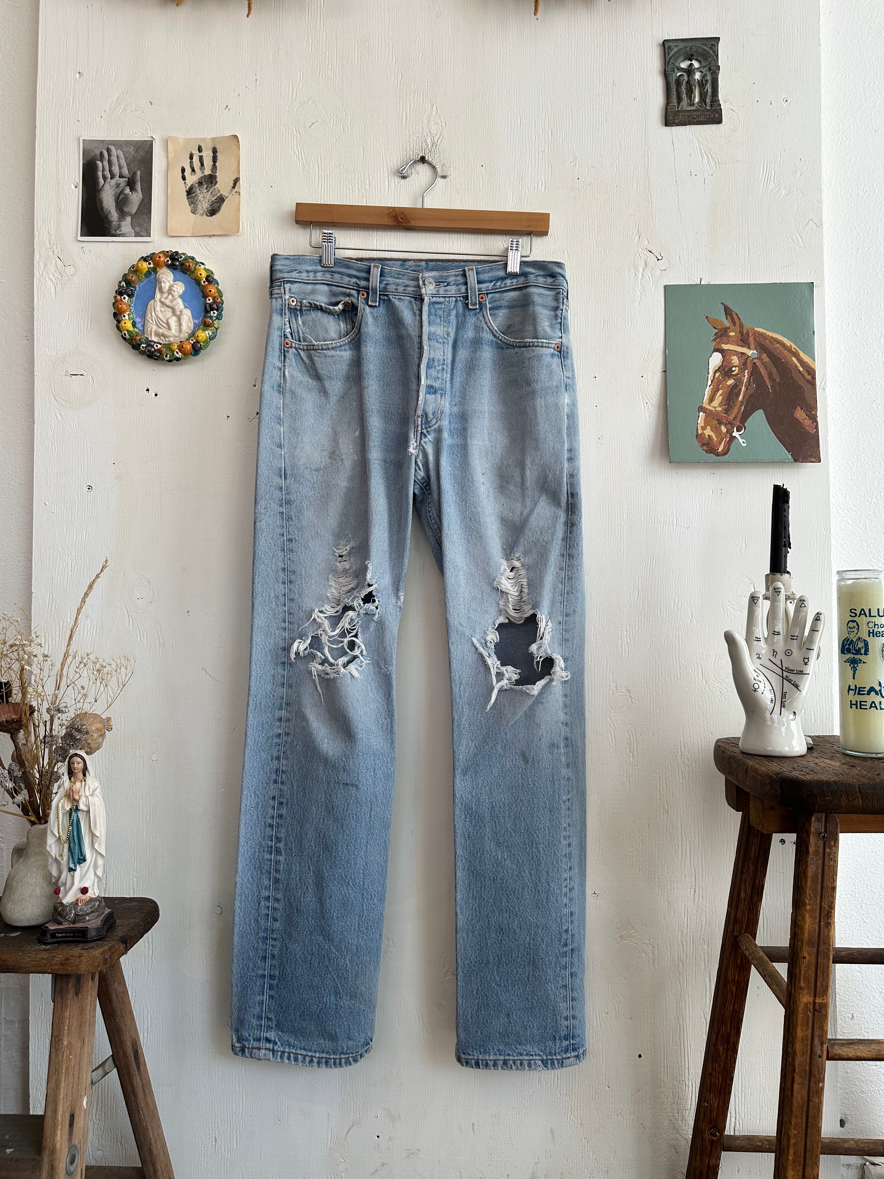 1990s Thrashed Levis 501s (32/33)