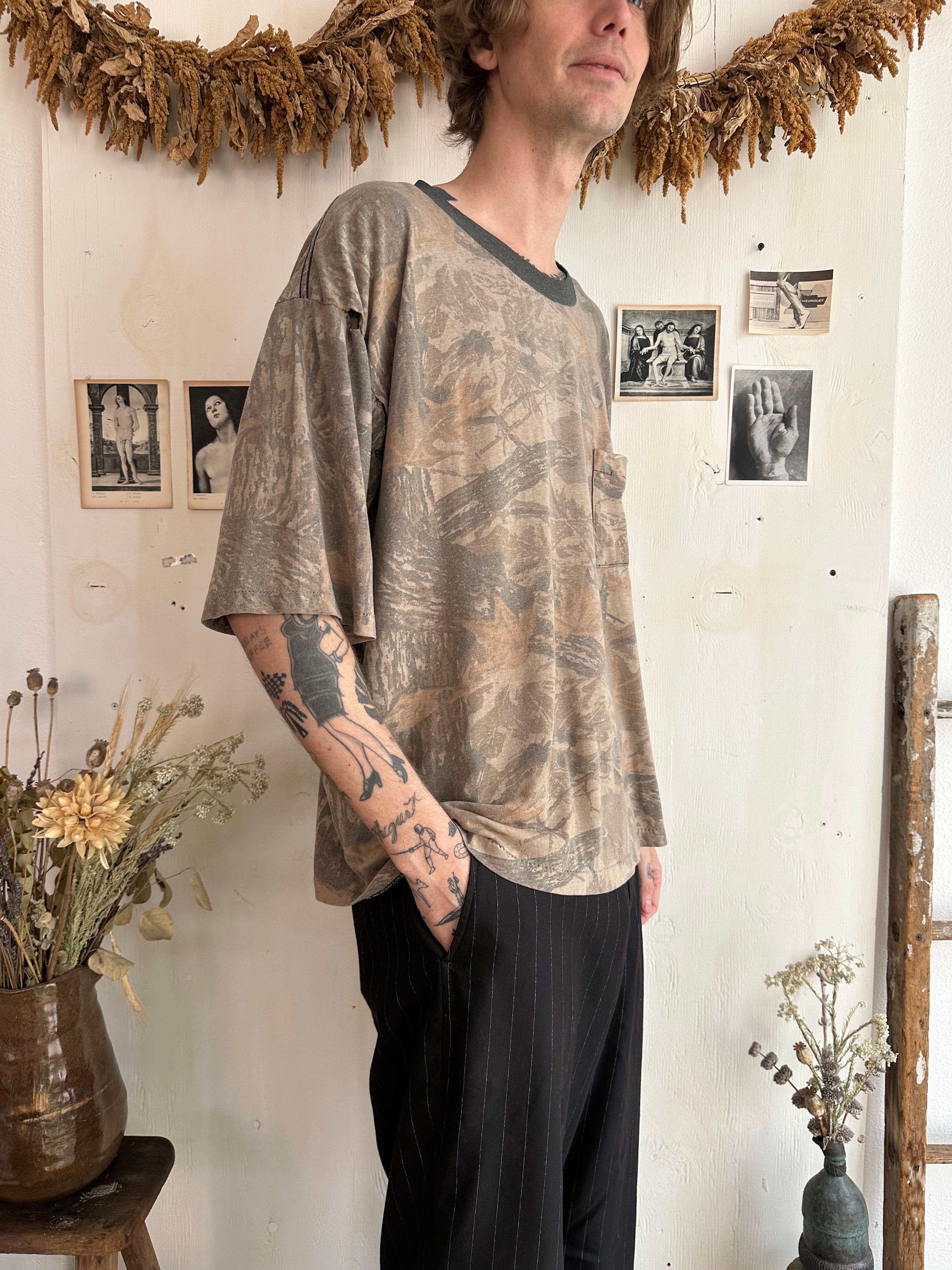 1980s Drop Shoulder Real Tree Camo Tee (Boxy XL)