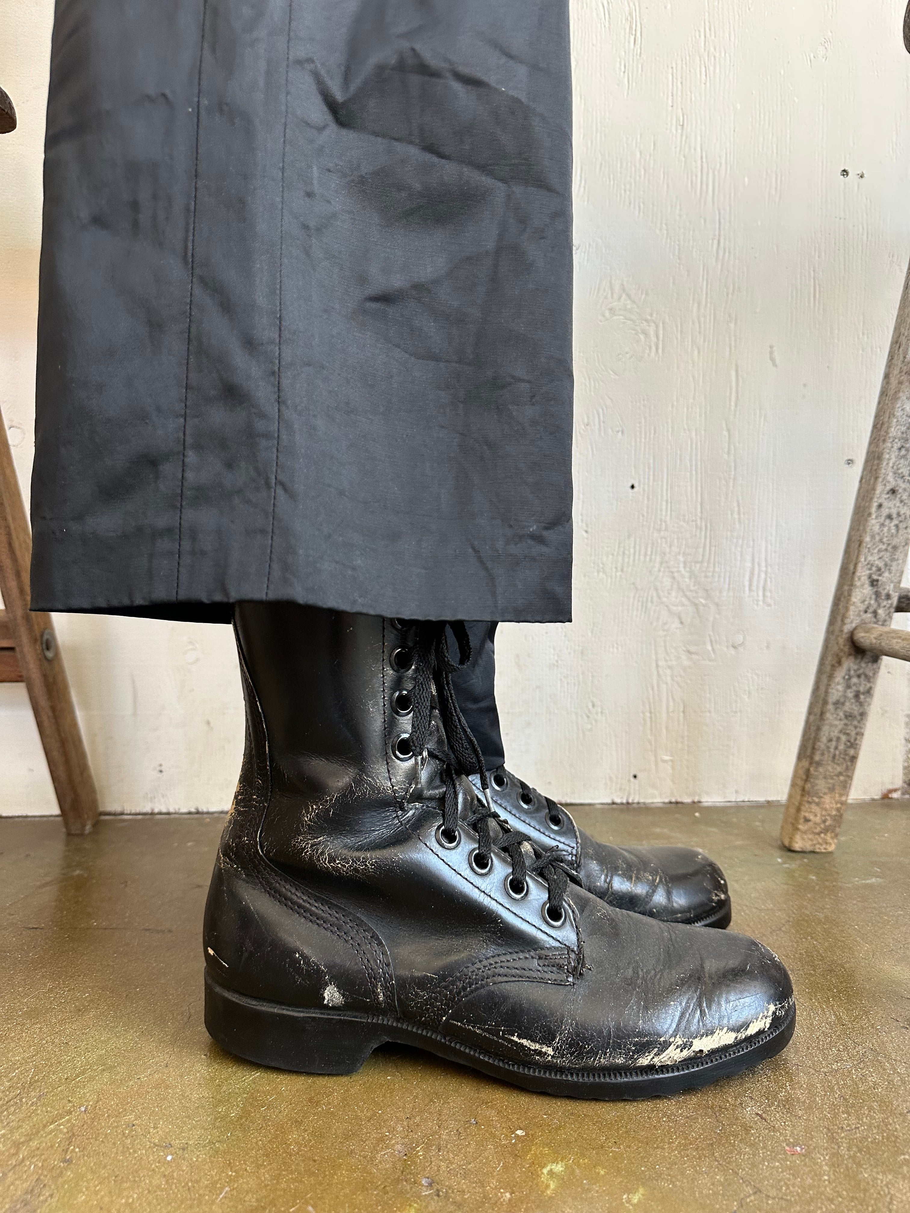 Well Worn Black Leather Combat Boots (9)