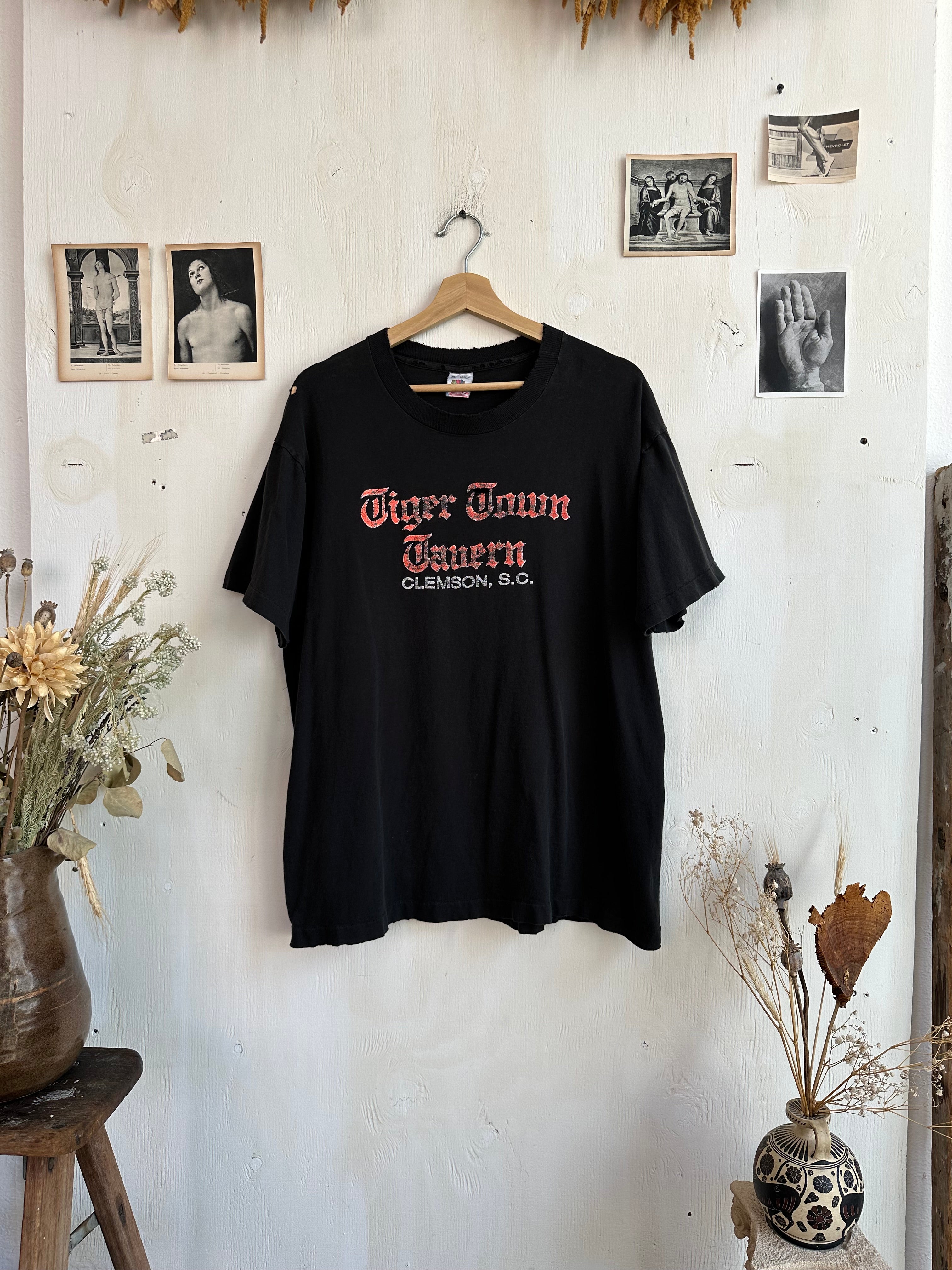 1990s Well-Worn Tiger Tavern Tee (Boxy XL)