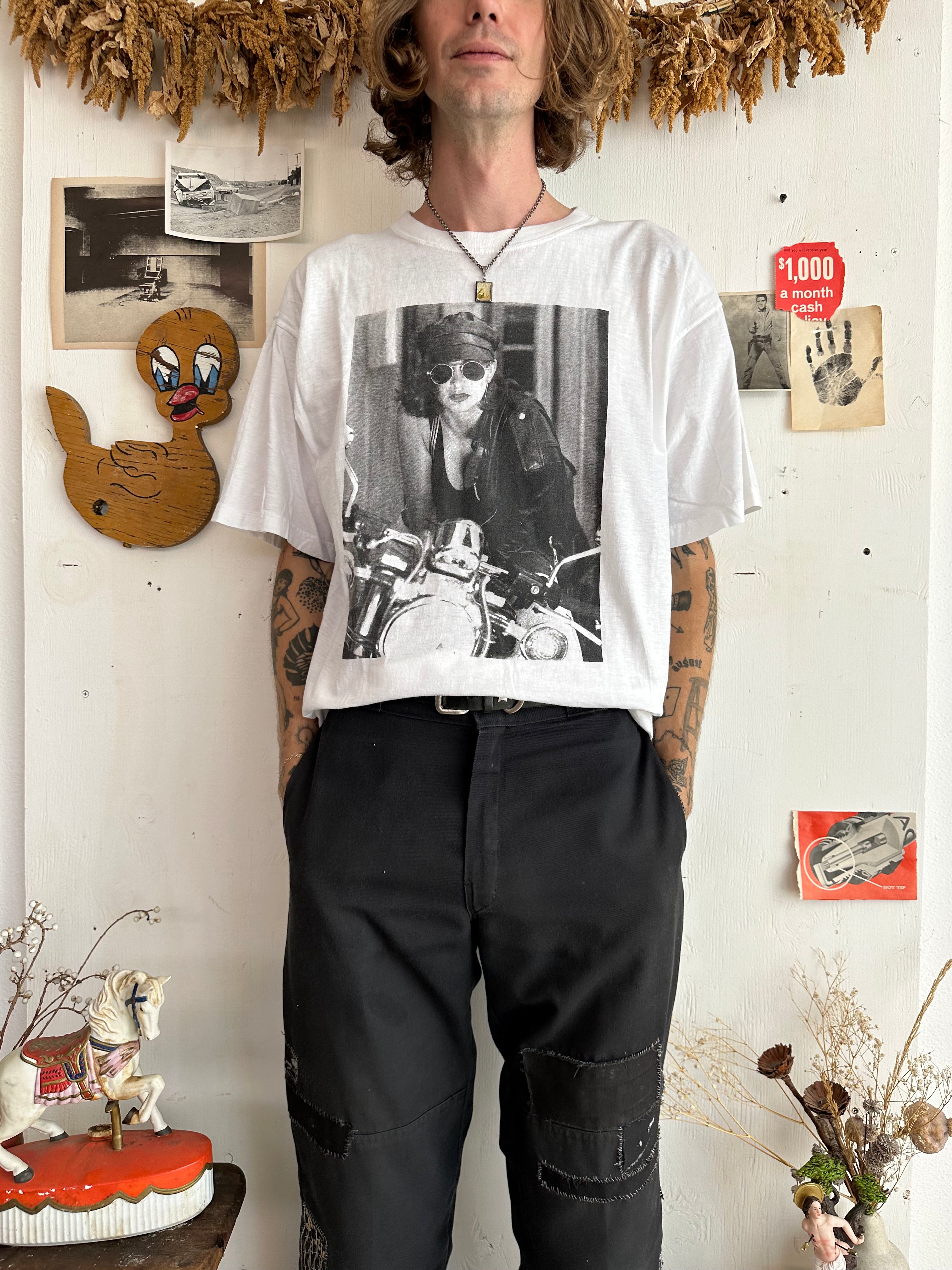 1990s Photograph T-shirt T-Shirt (XL)