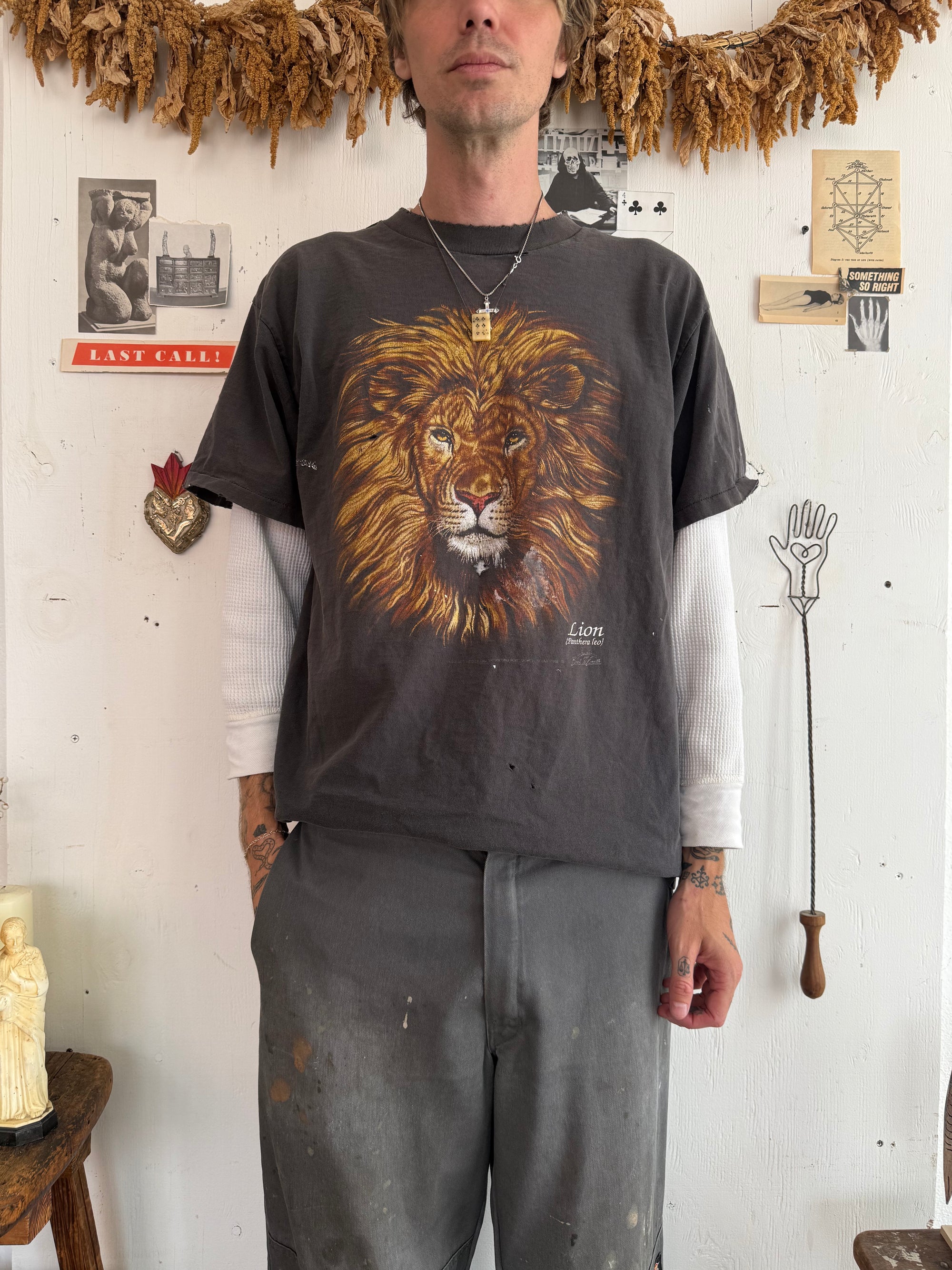 1990s Sunfaded Lion T-Shirt