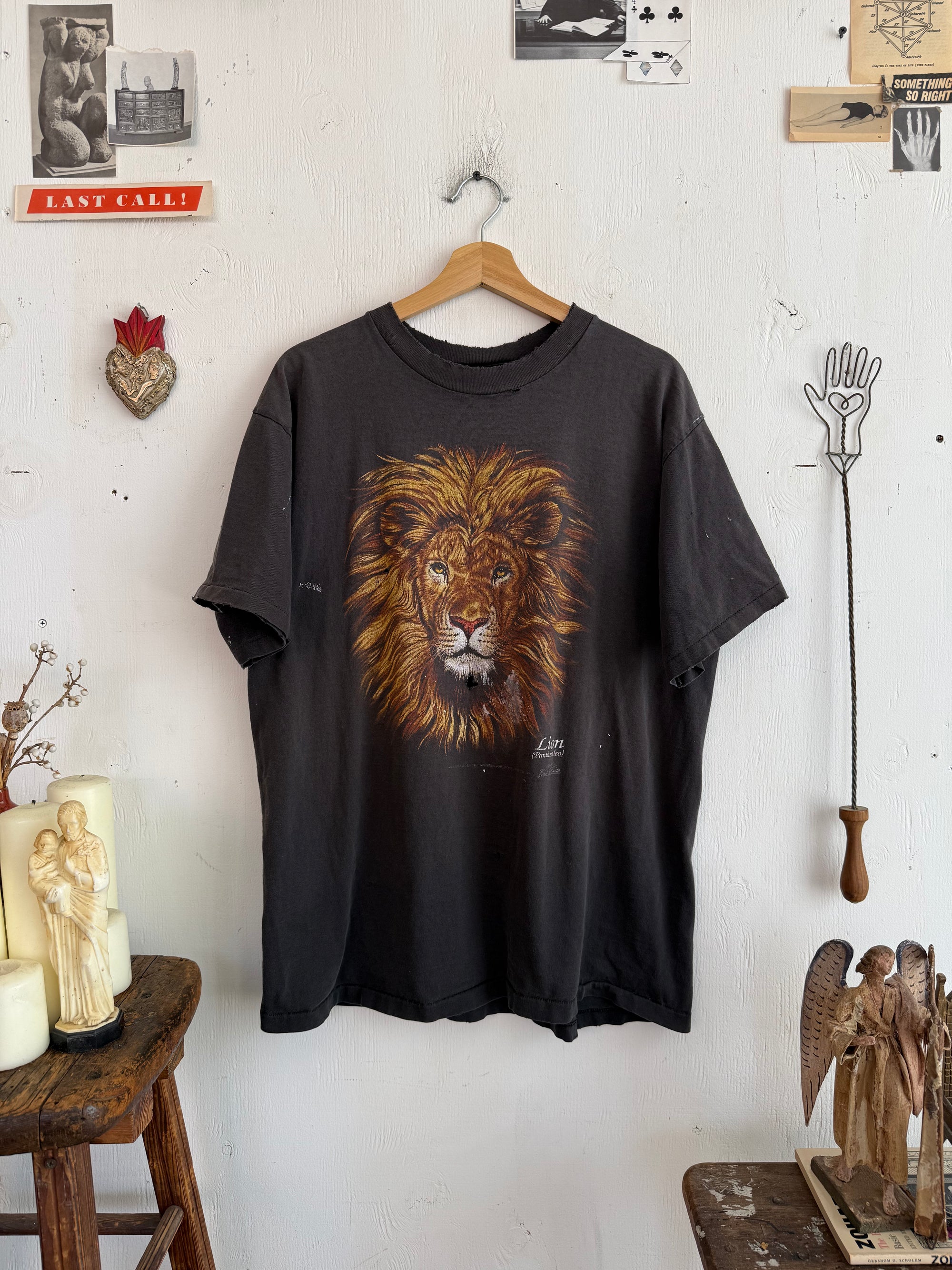 1990s Sunfaded Lion T-Shirt