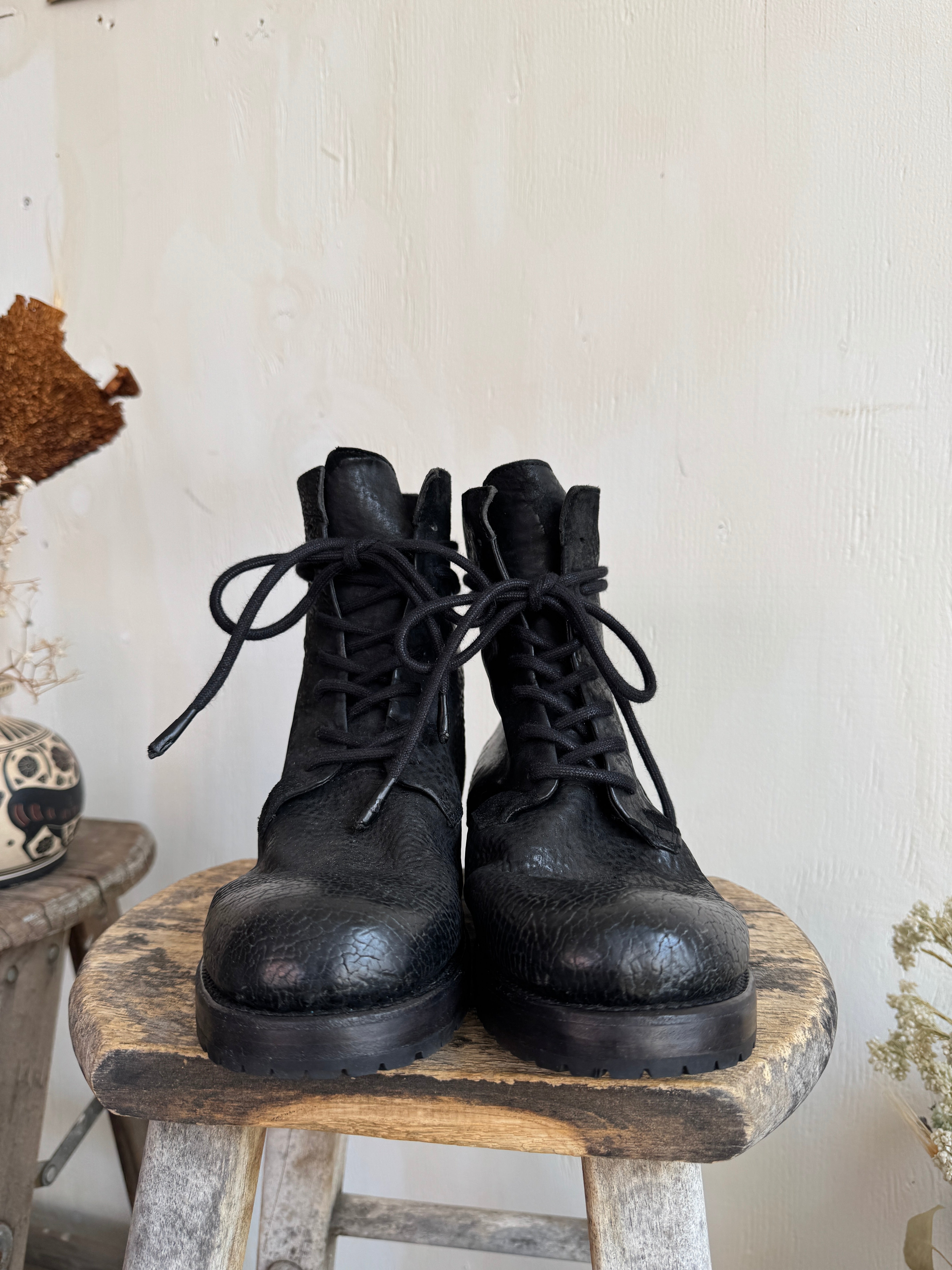 Well-Worn Asgaard Combat Boots (37)