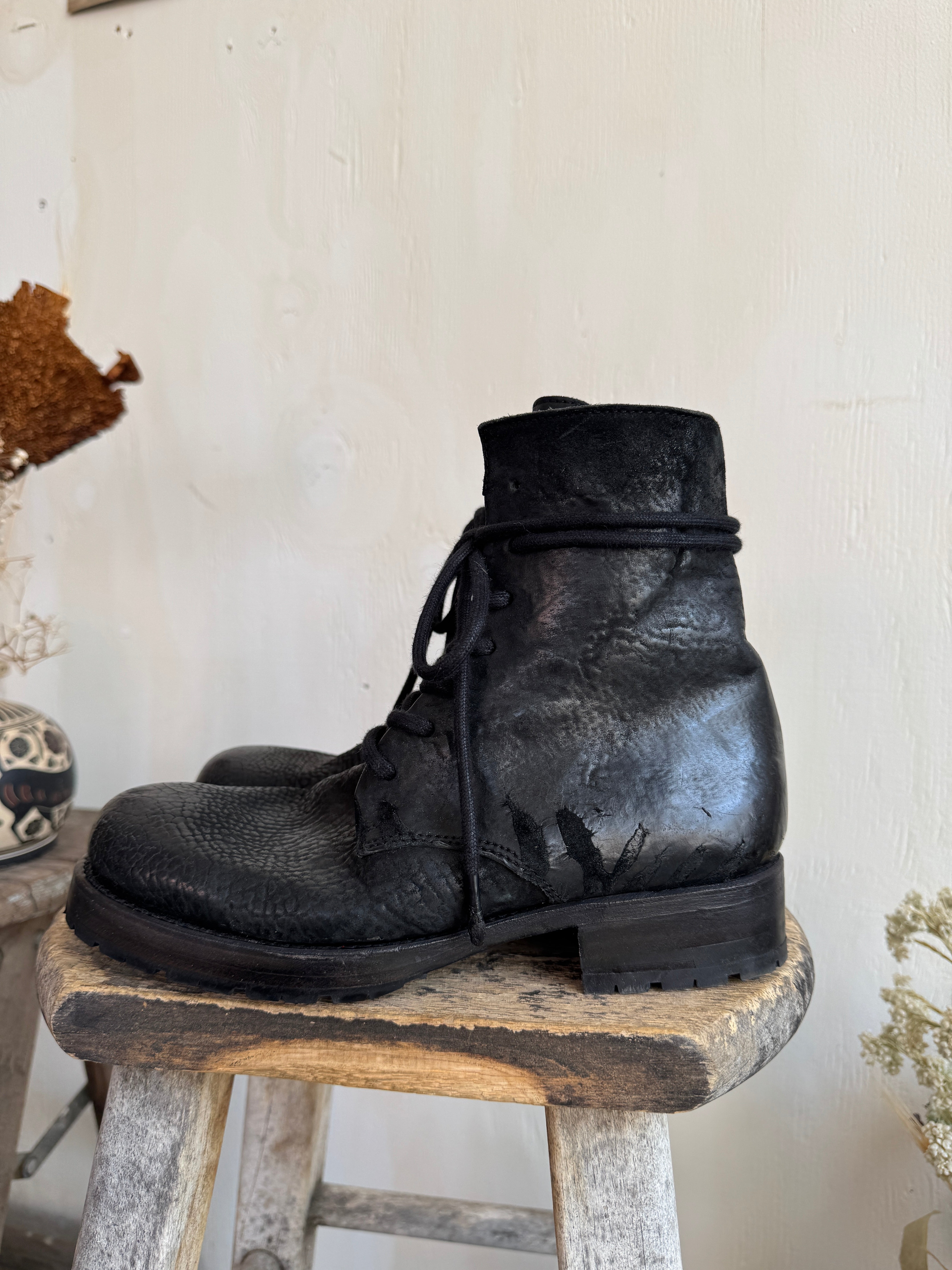 Well-Worn Asgaard Combat Boots (37)