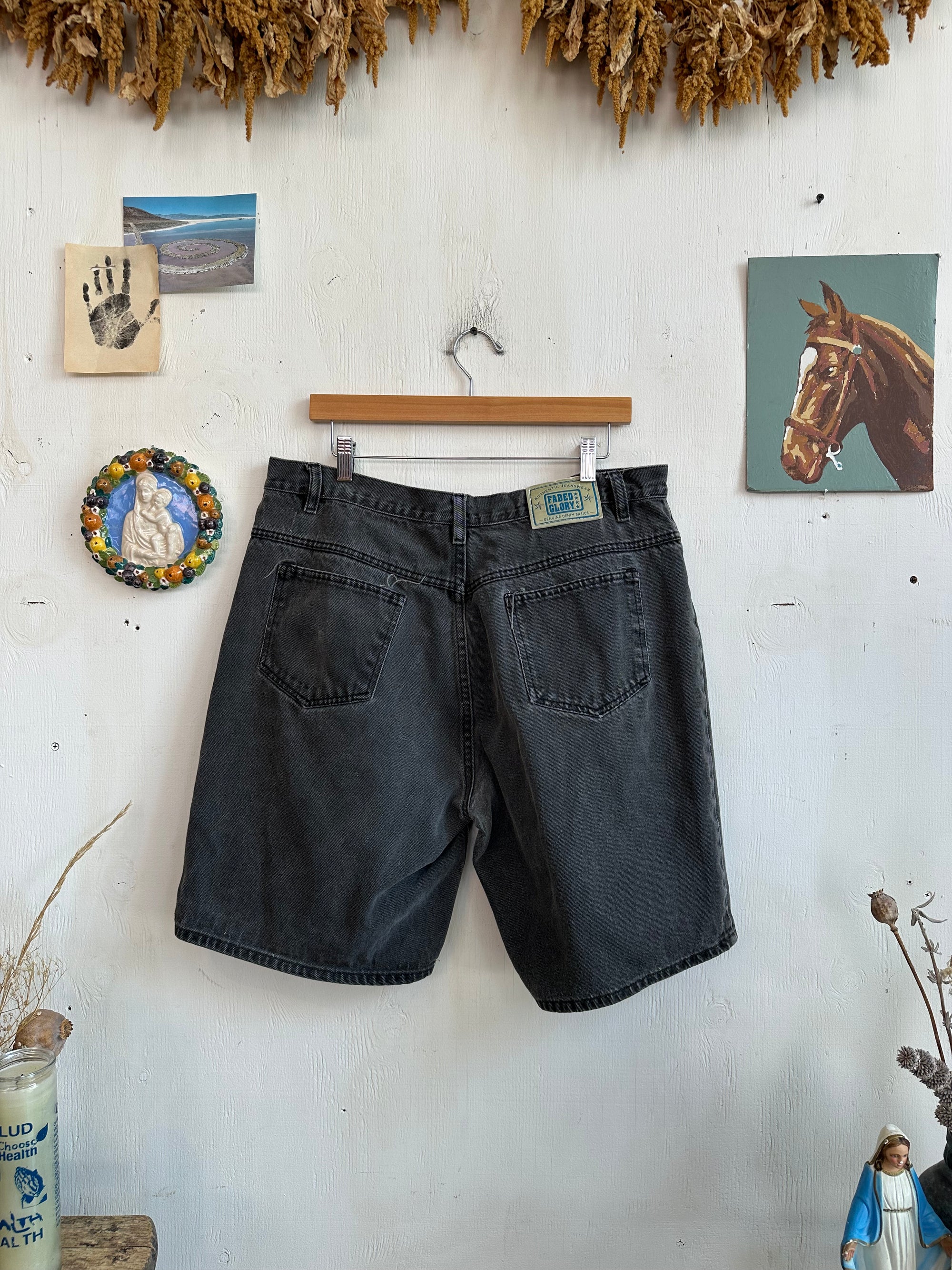 1990s Baggy Denim Shorts (36)