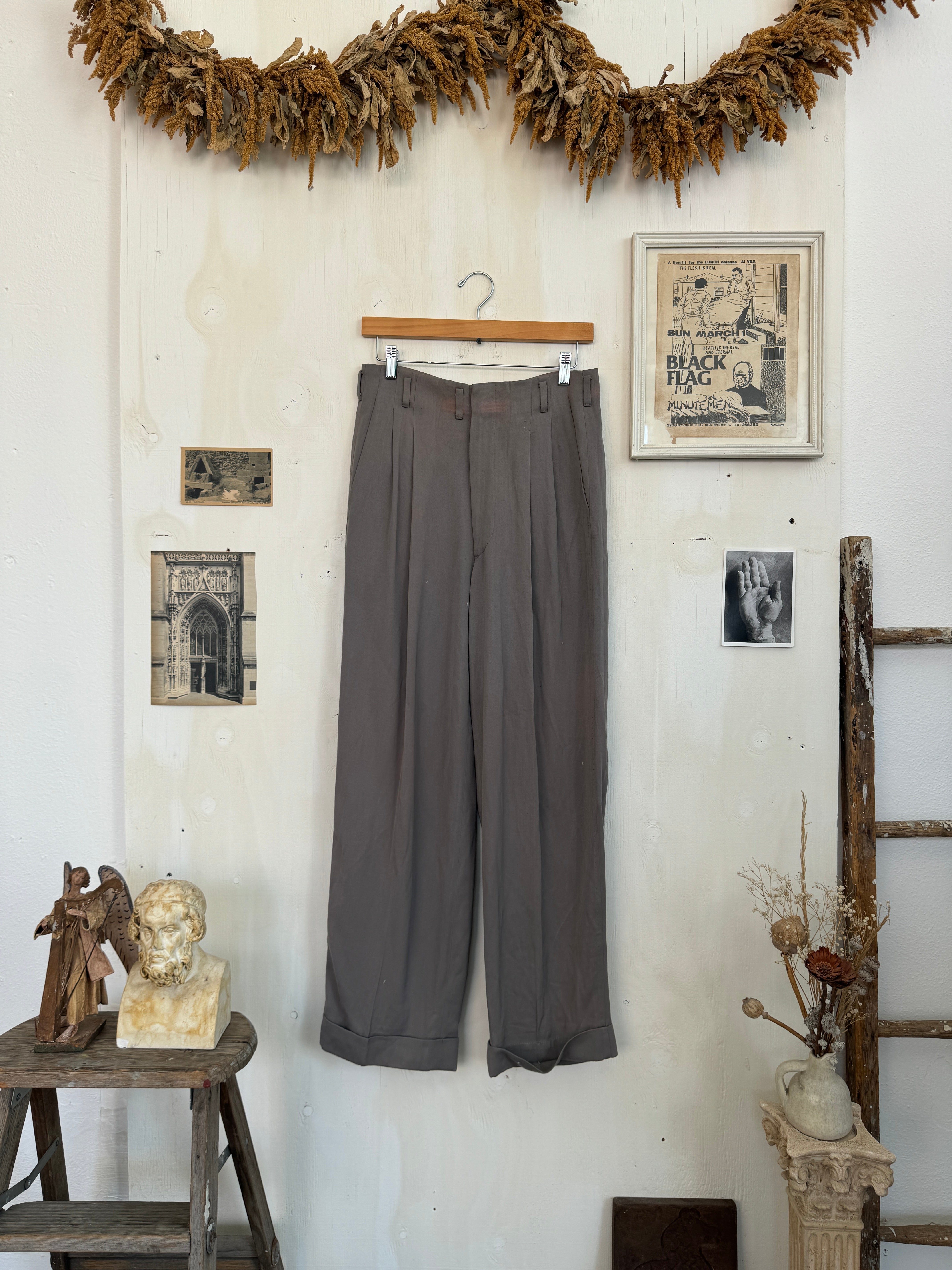 1940s Sunfaded Rayon Pleated Trousers (30/30)