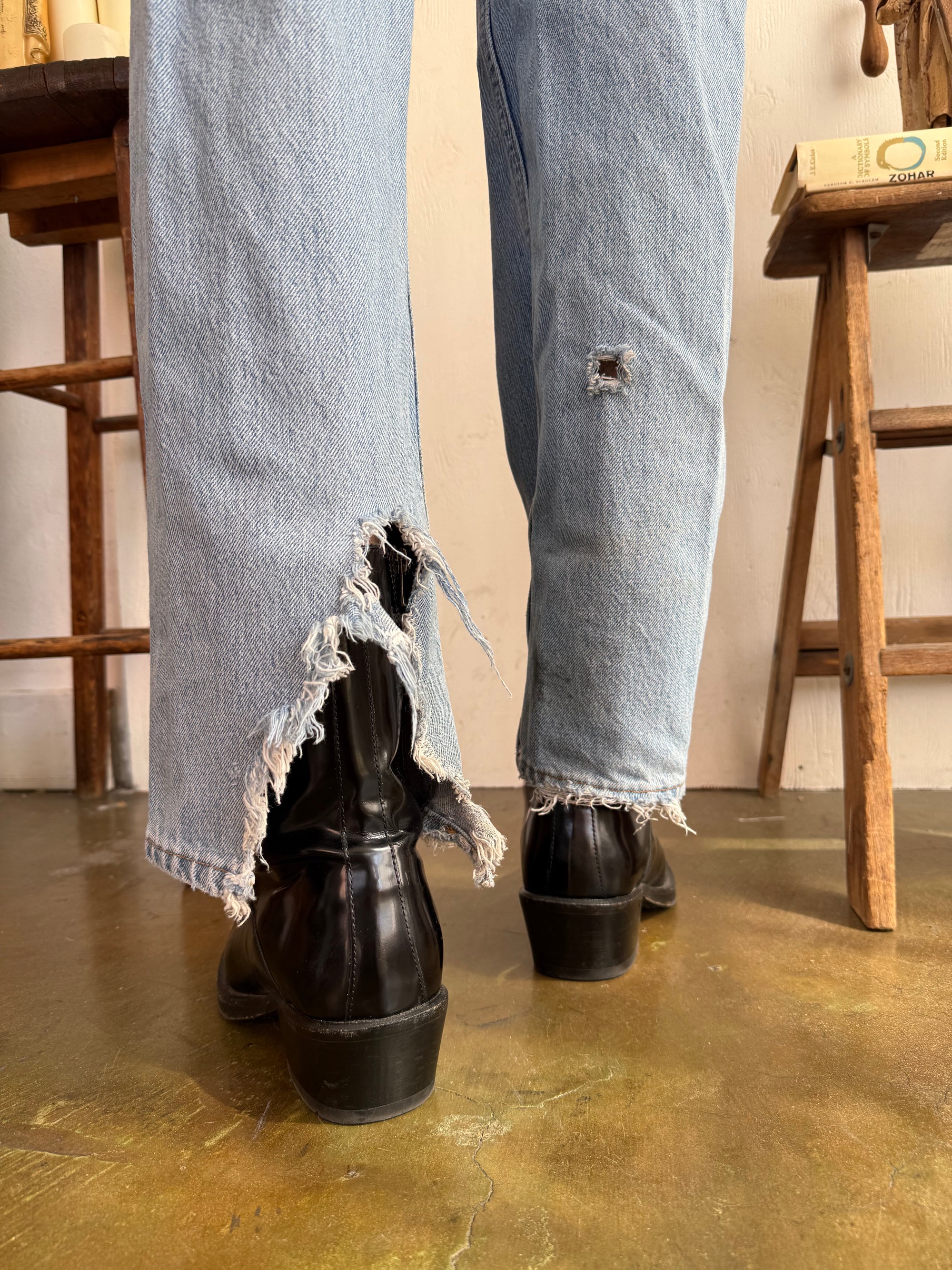 Well Worn Levi’s 550s